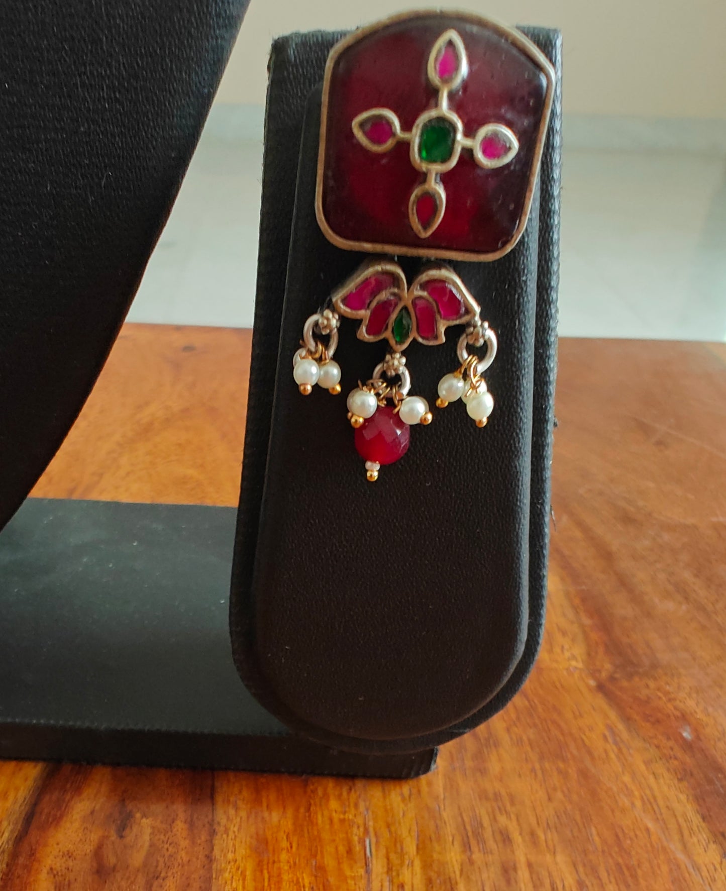 Jivika set in dual tone with figurines