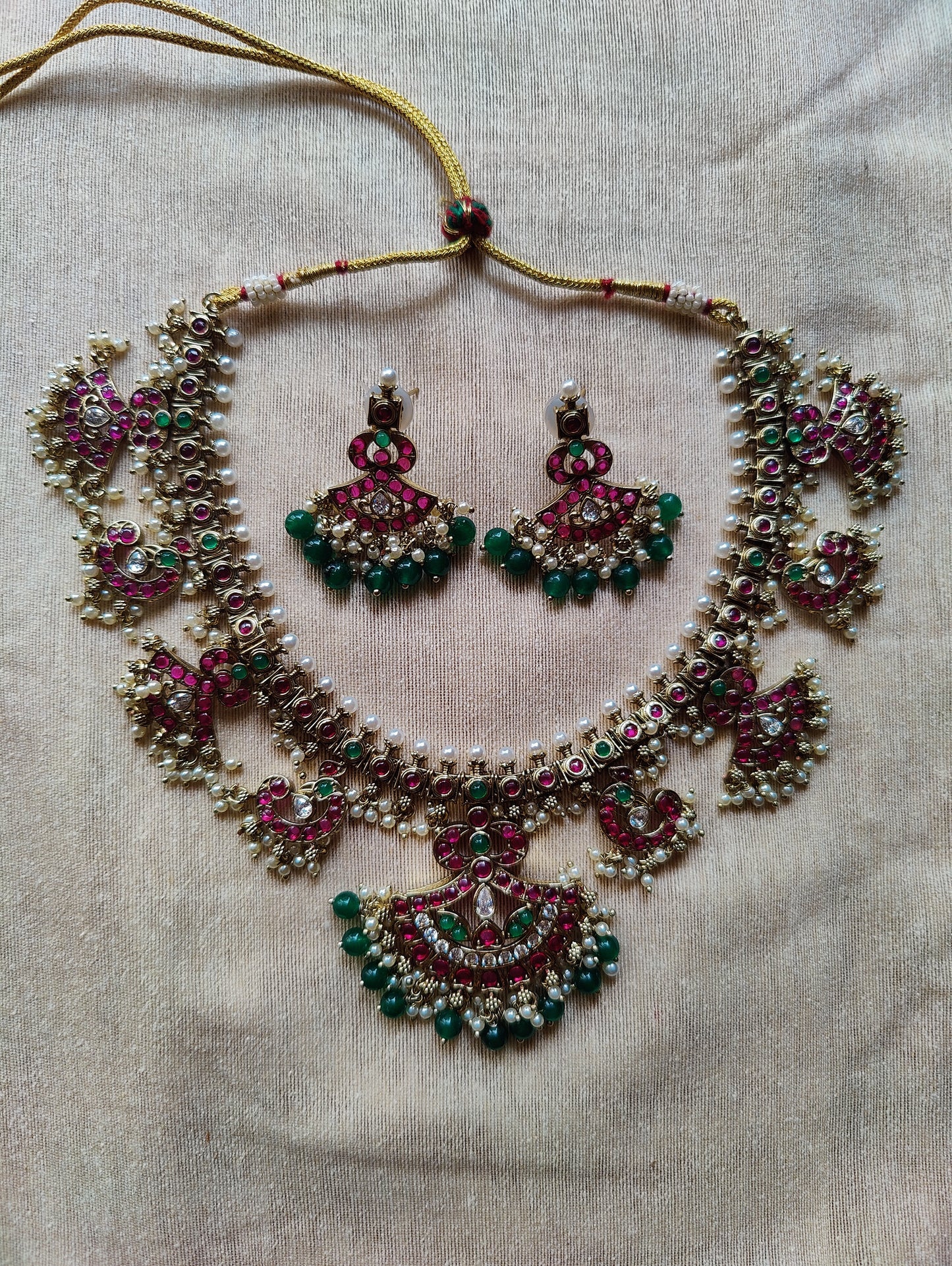 'Pankhi' antique kemp and pearl necklace and earrings set