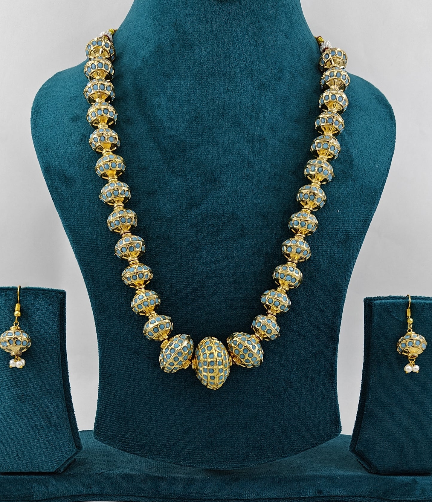 Blue stone inlay metal beads set