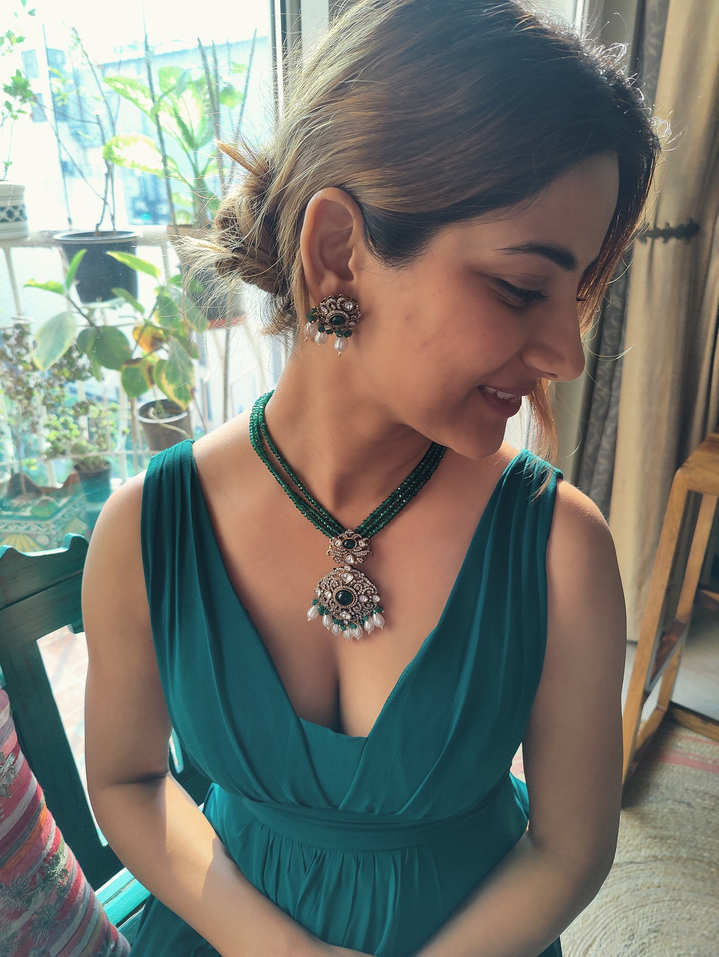 'Jasmine' antique finish stone studded necklace and earrings set