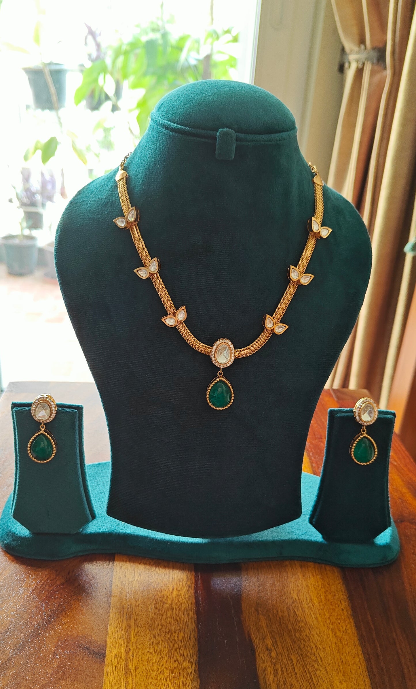 Iyla set with moissanite and stone