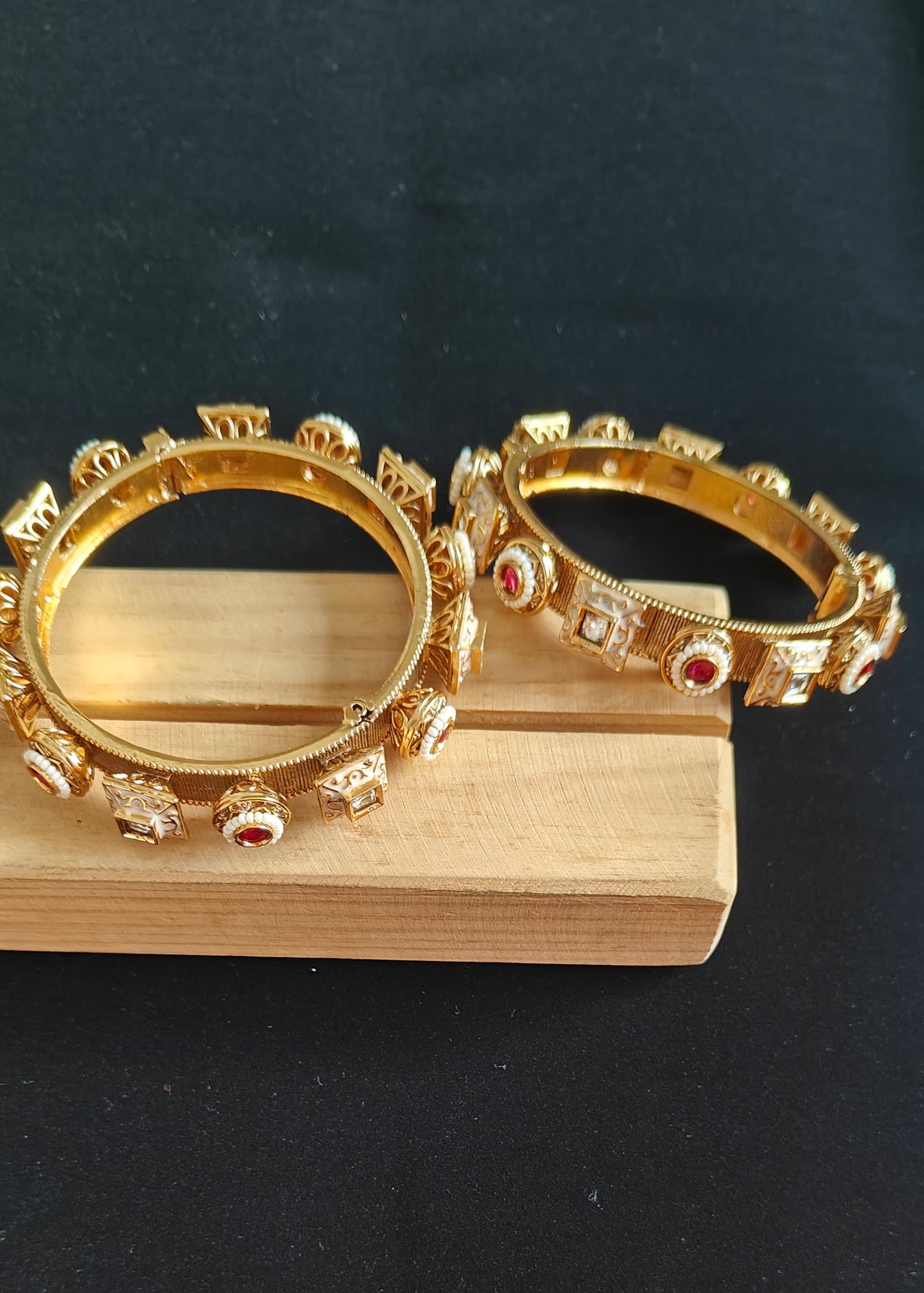 Doyel karas with meenakari and pearls(2pc)