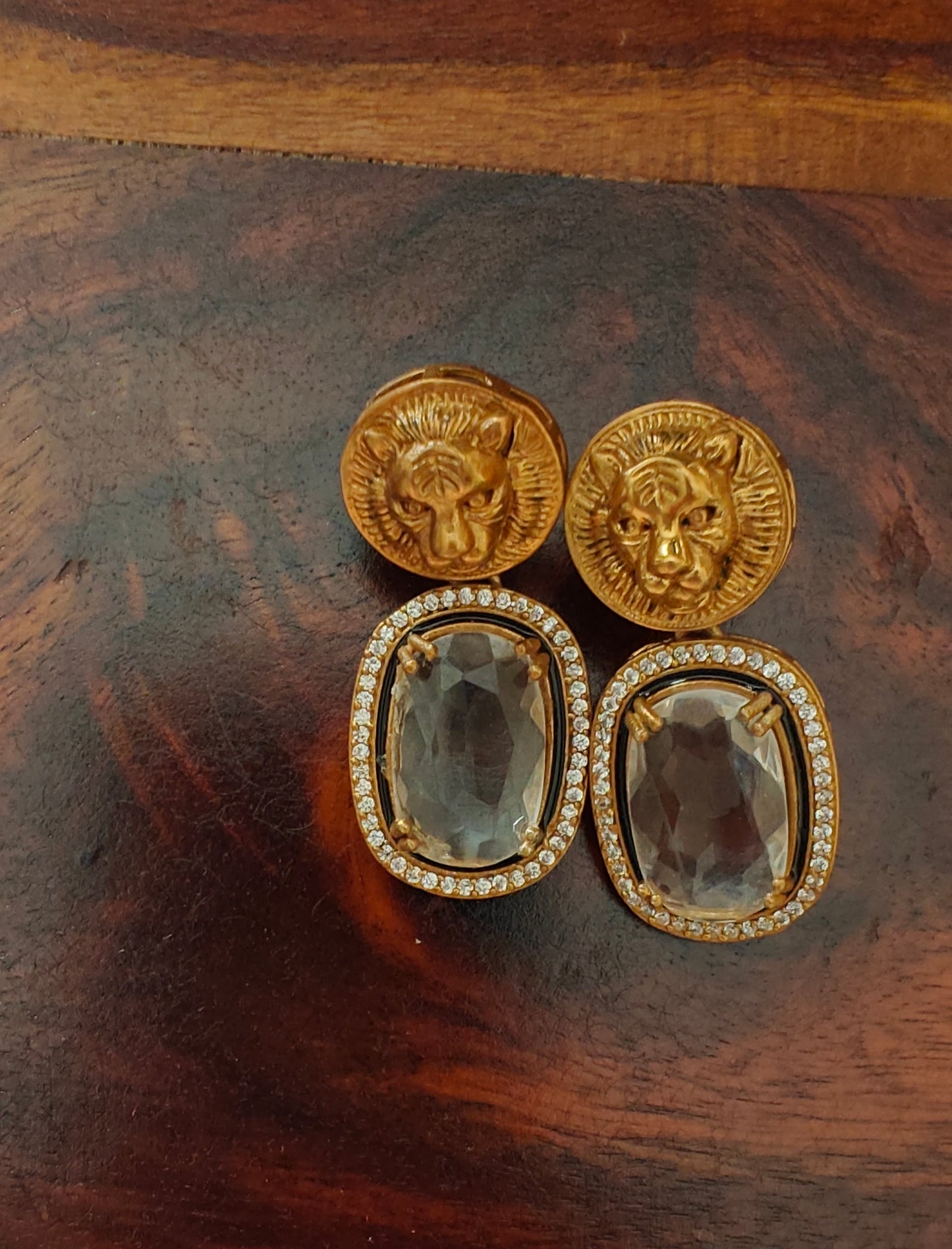Jenya set with long stone pendant
