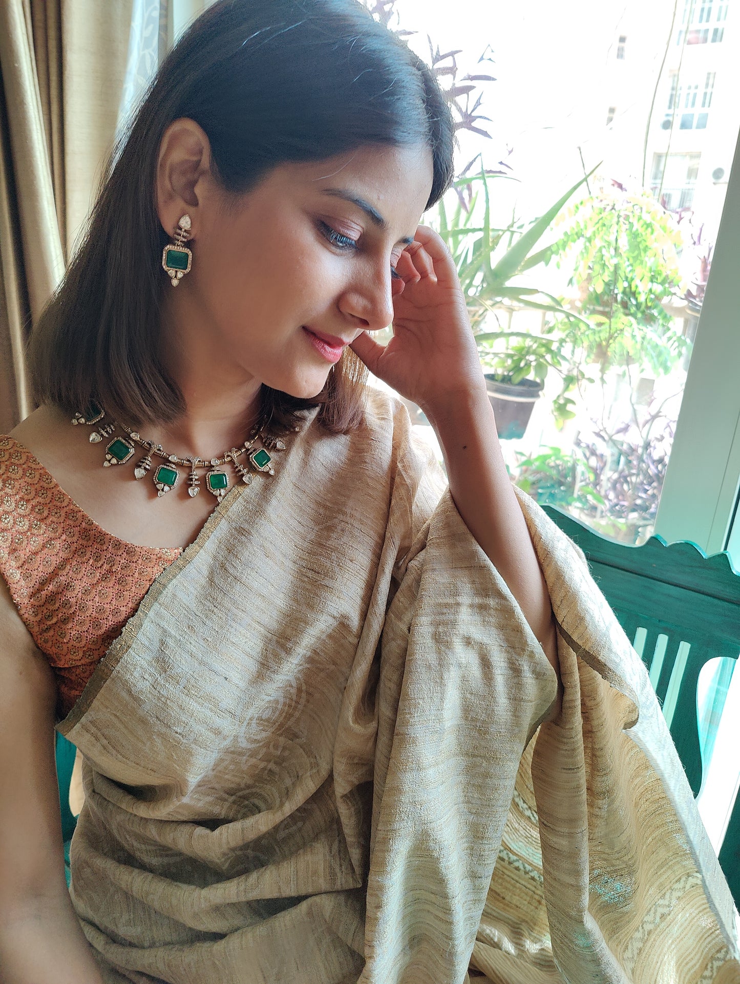 Bhavya necklace set with emerald stone and moissanite