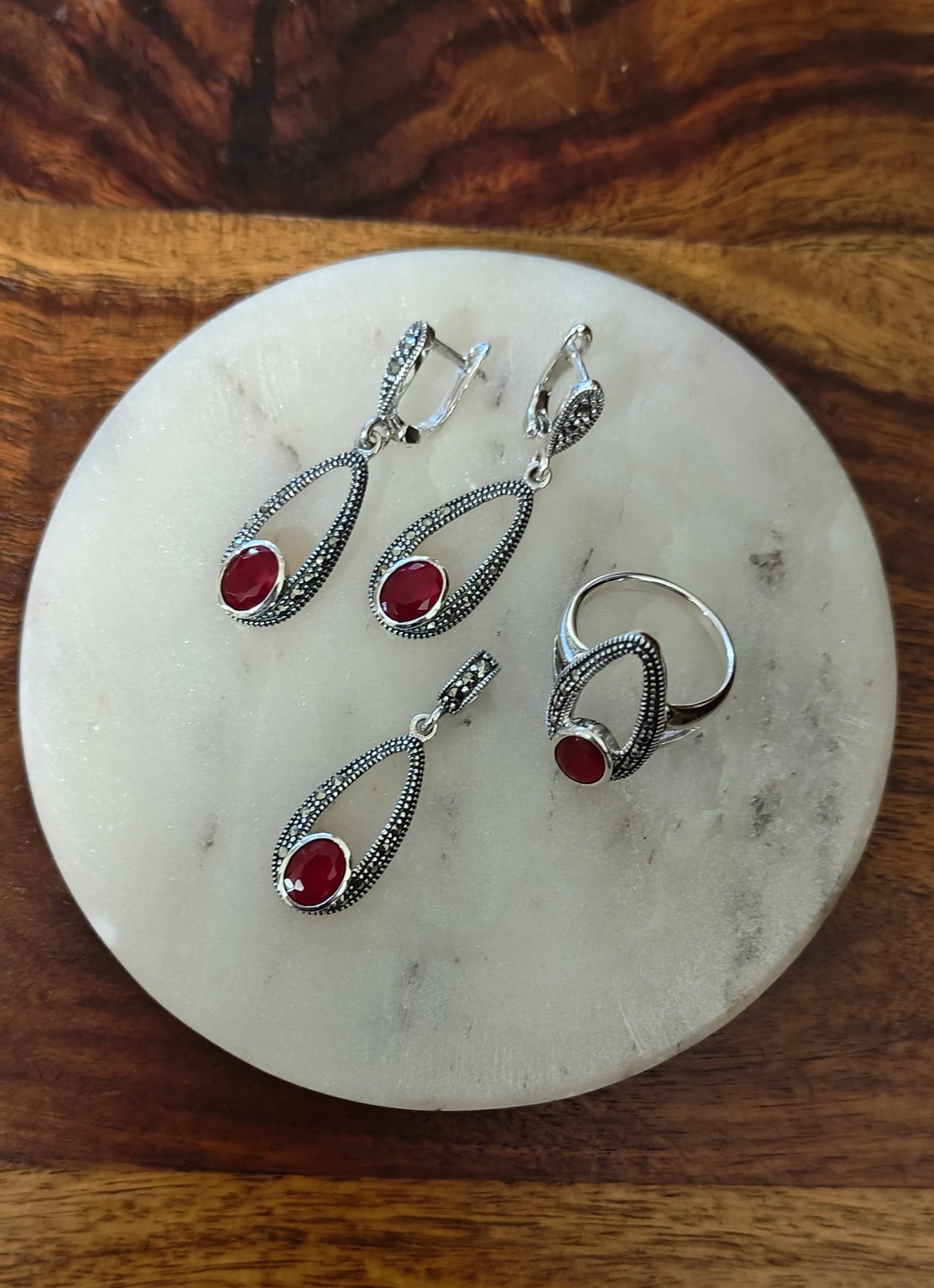 Bindiya silver set with ruby red stone(pendant,earrings ring)