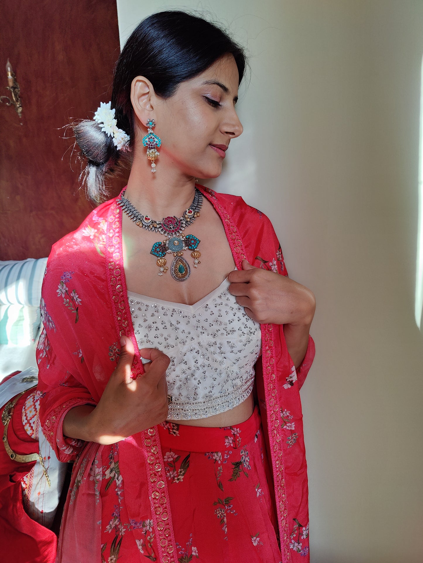 Chitrali elaborate necklace with kemp stones