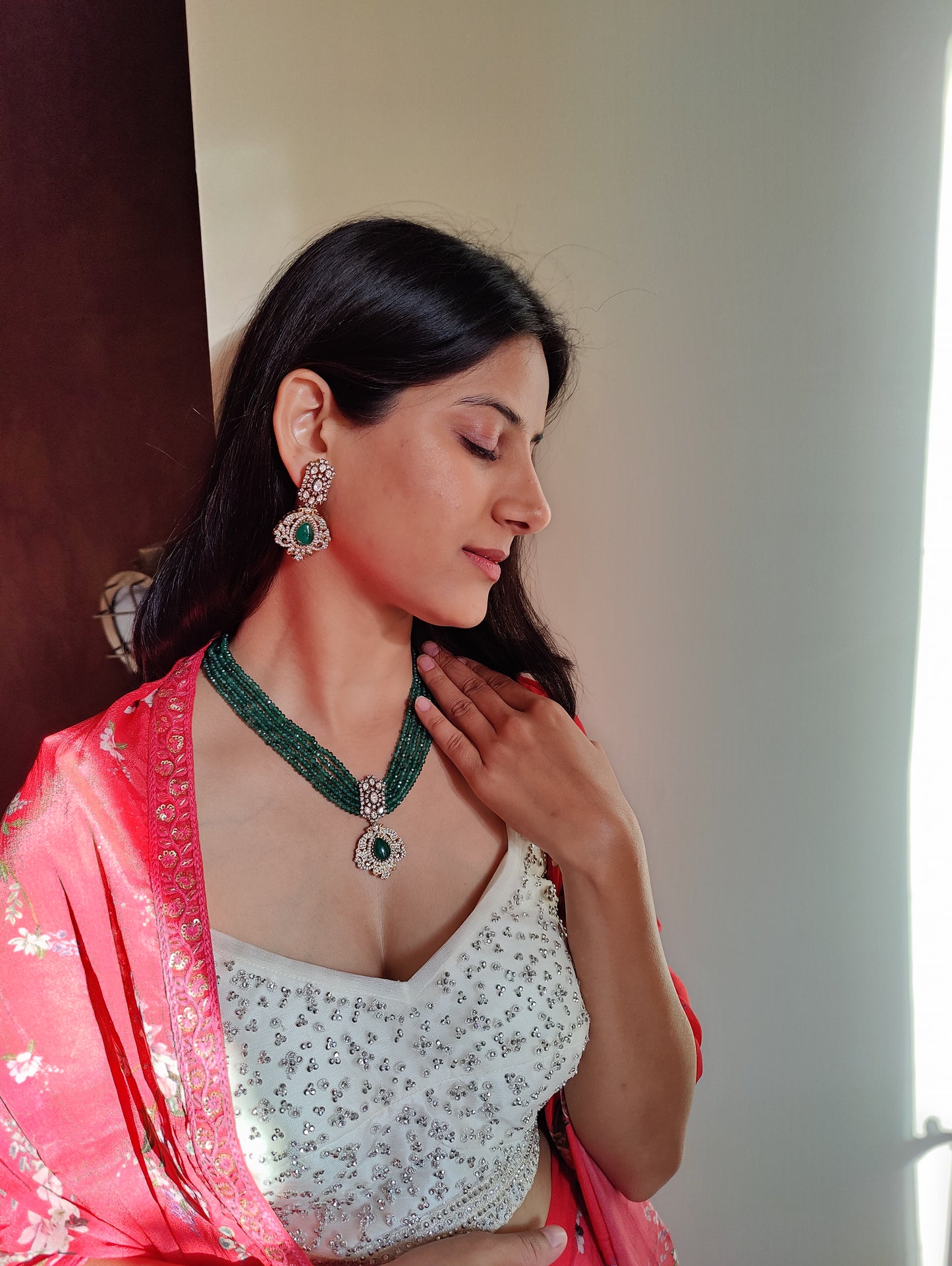 Jigya victorian set with coloured strings and kundan