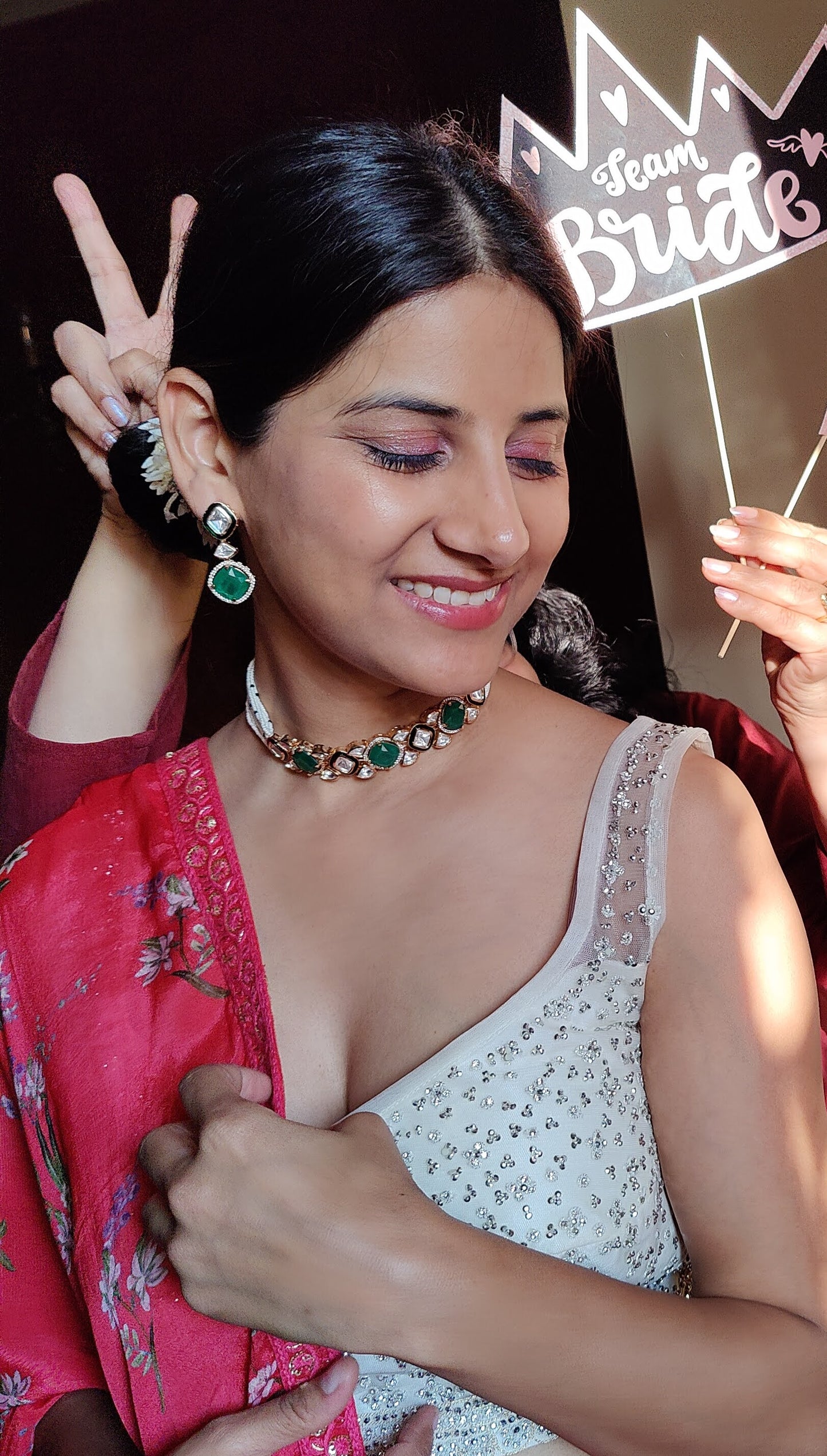 Chavi choker set with mossanite and emerald green stone