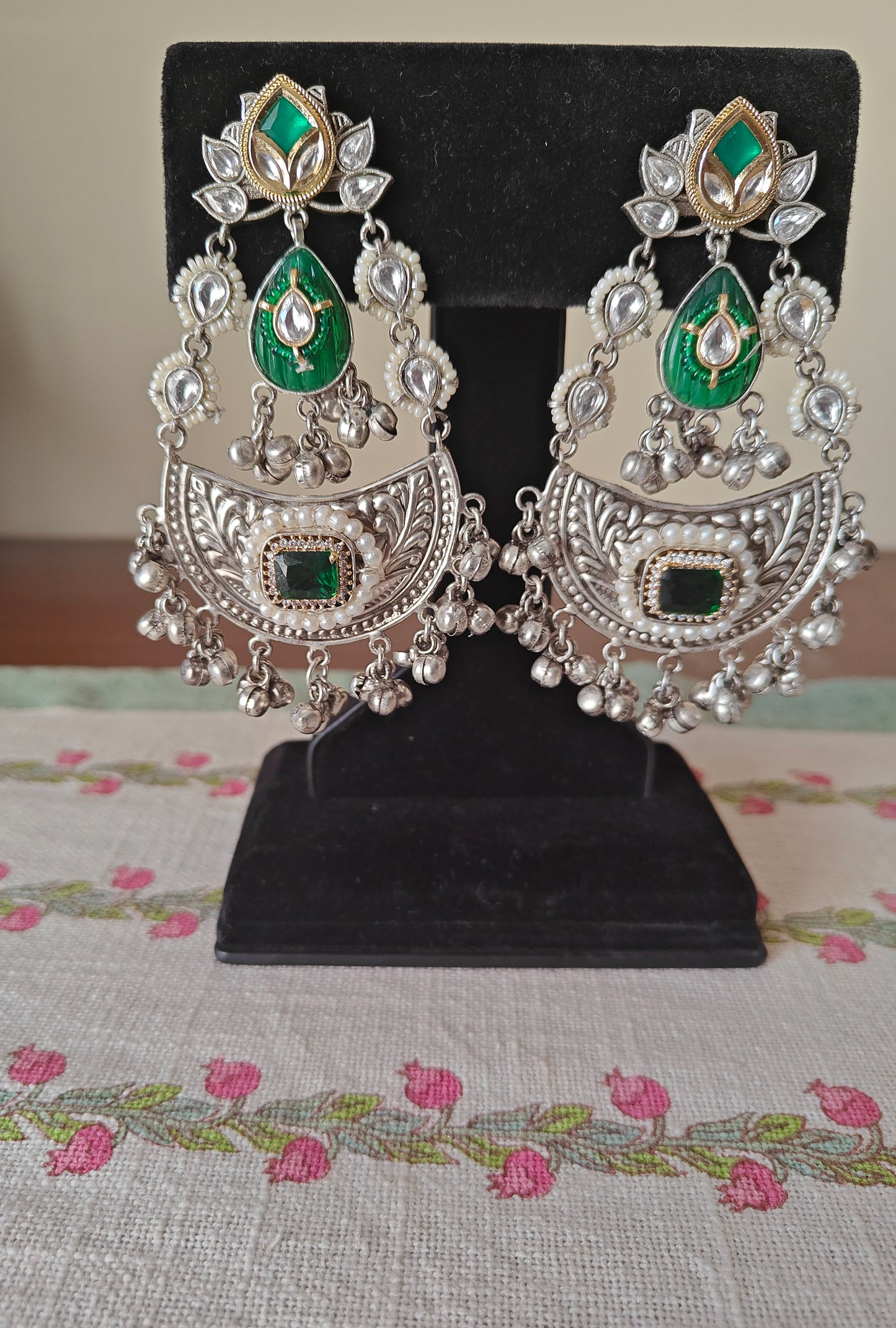 Dual tone earrings with stones,kundan,pearls