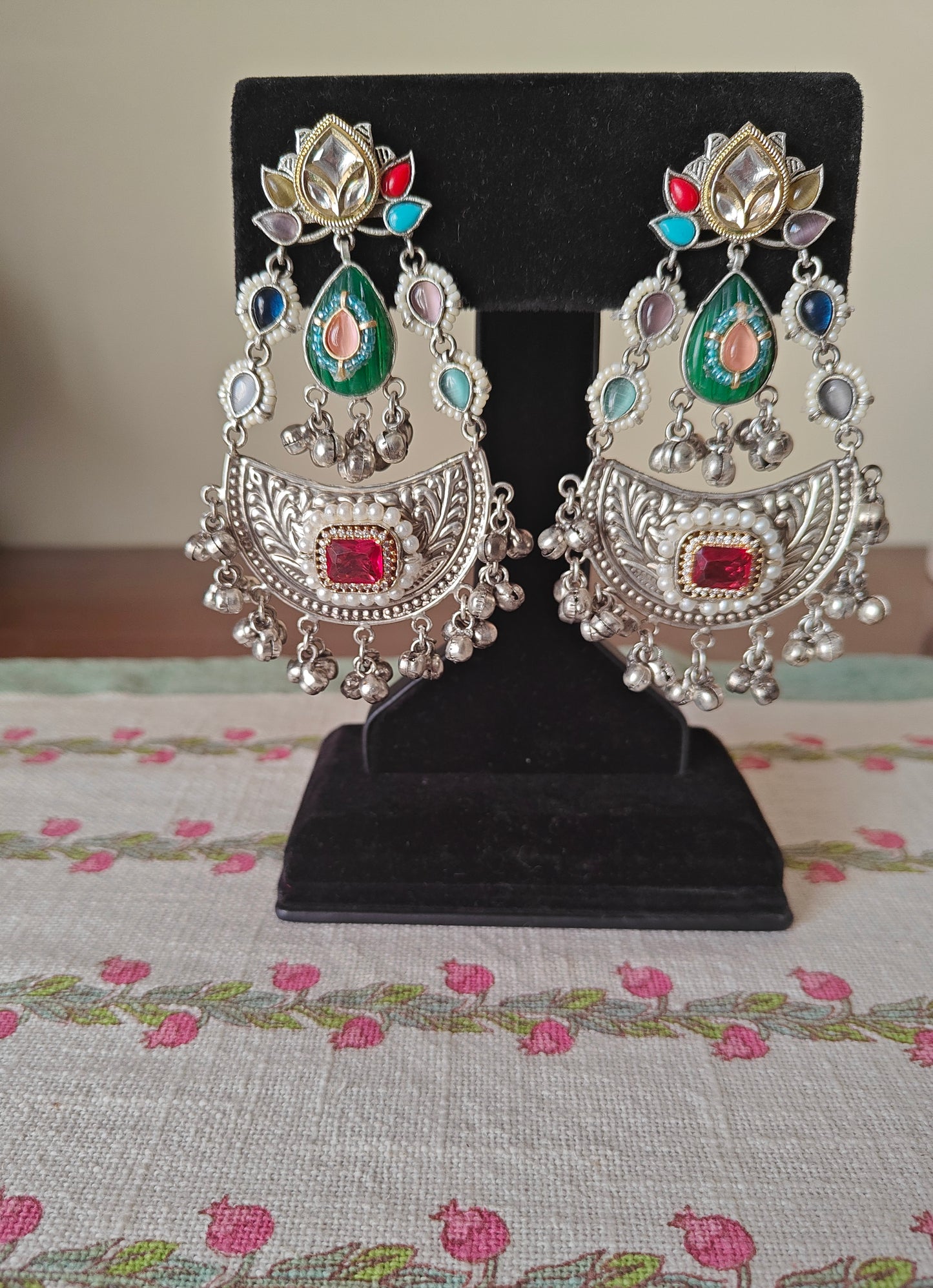 Dual tone earrings with stones,kundan,pearls