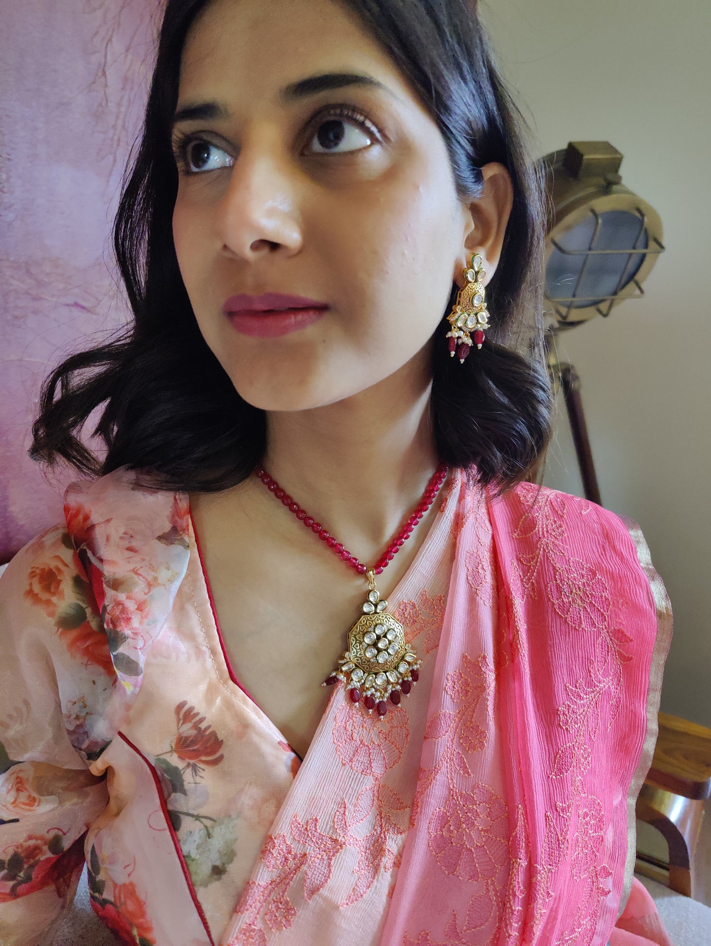 Abhati set with kundan piece with meenakari on stone string