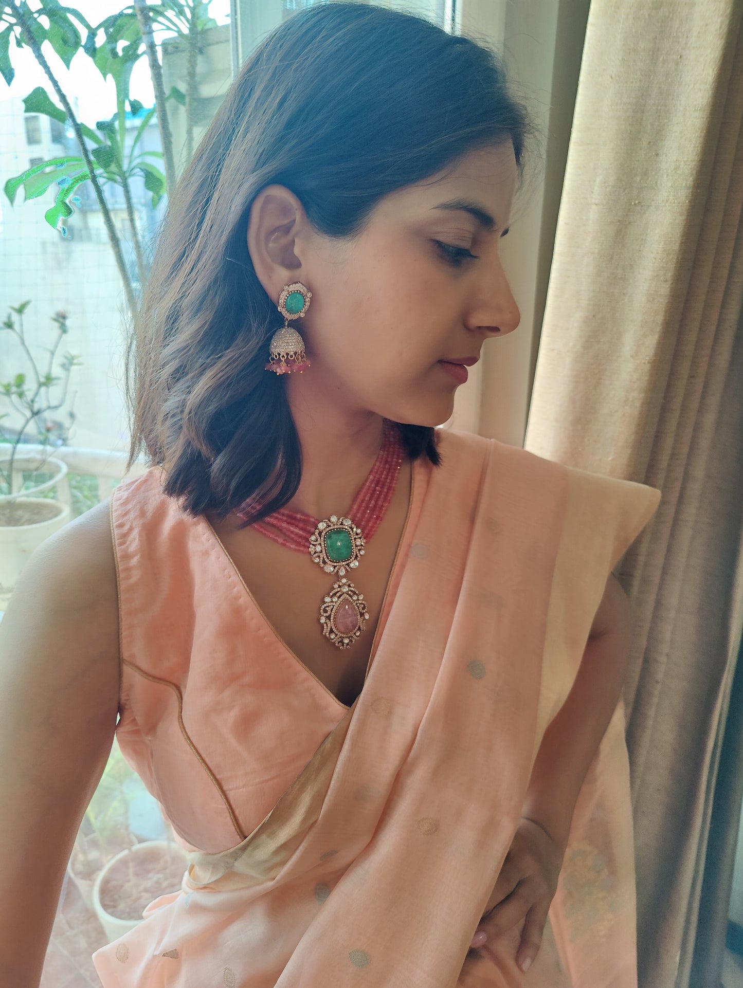 Mihika set with coral beads and stone pendant