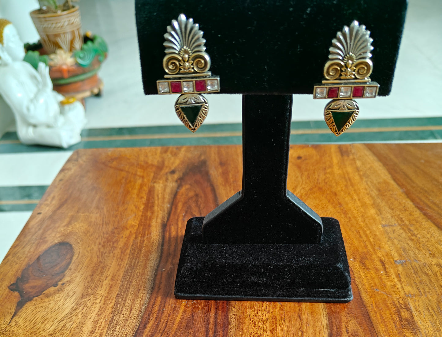 Pakhi earrings in Sterling silver