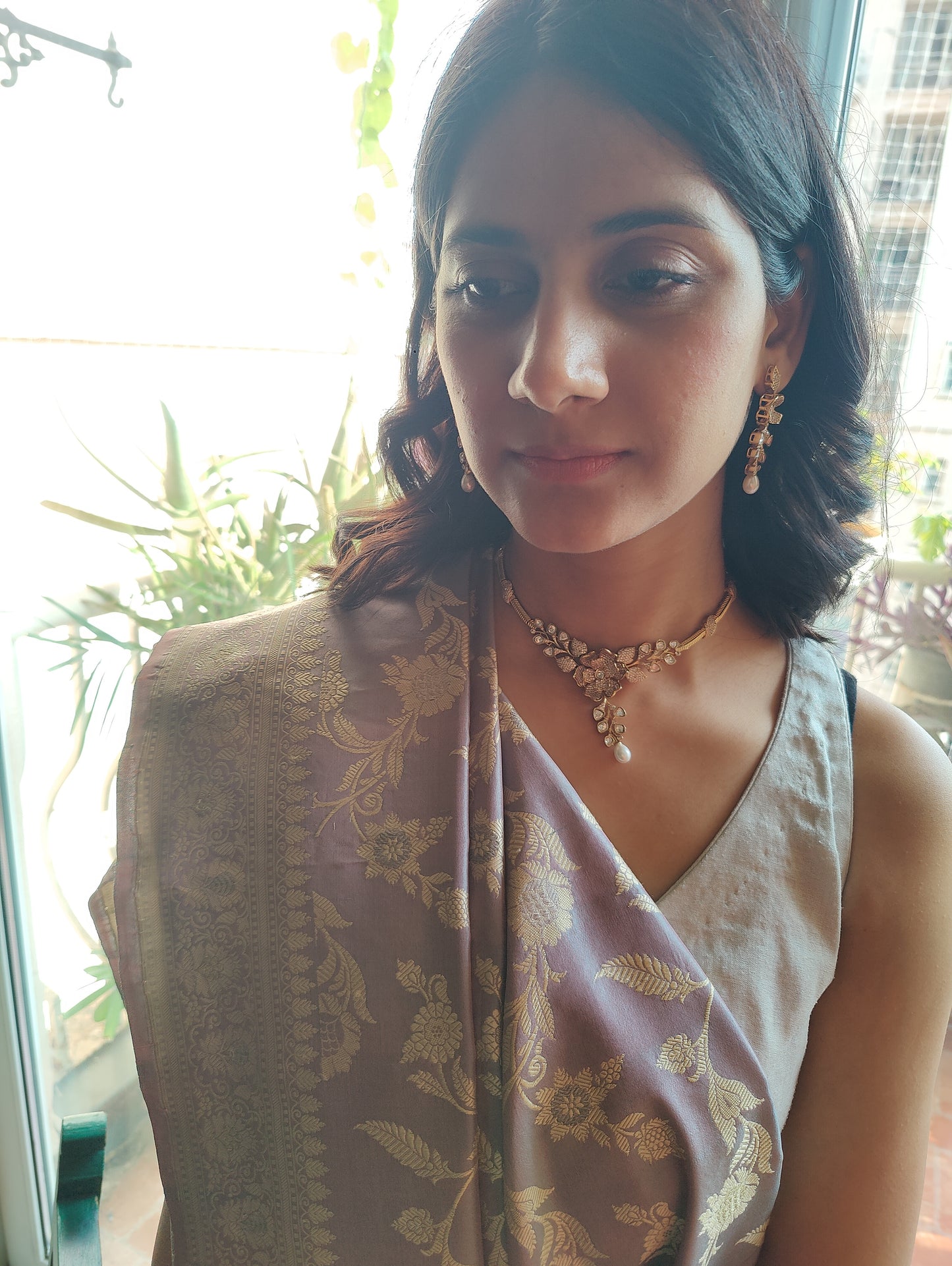 Kali set with flower and leaf centre with kundan