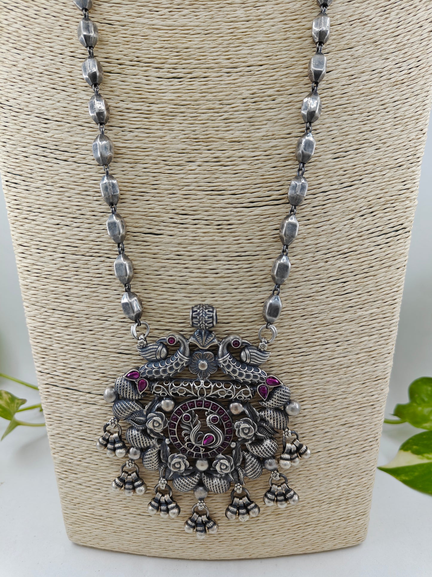 'Teen mor' silver necklace with a statement pendant