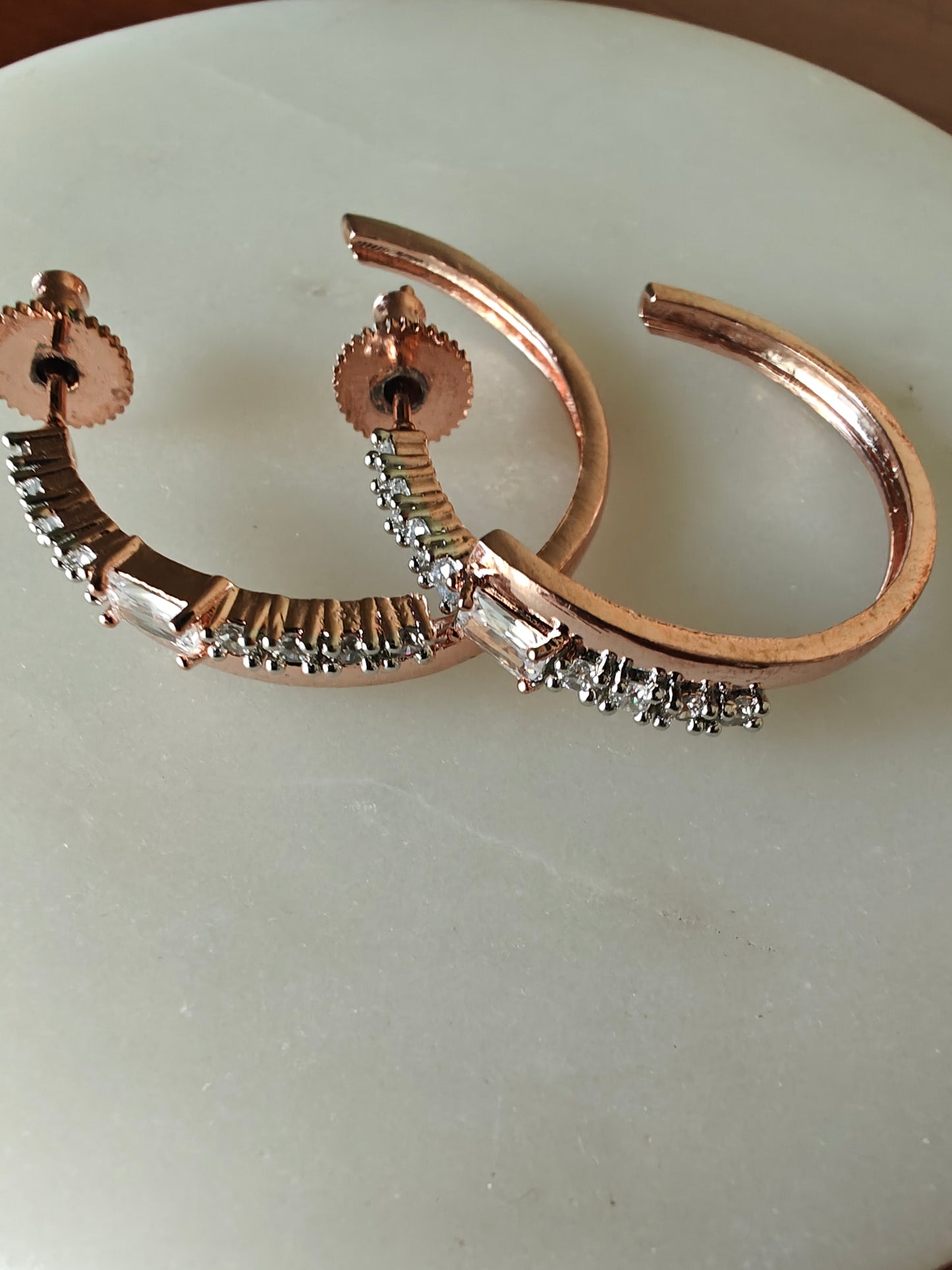 3/4th hoop earrings with coloured stone