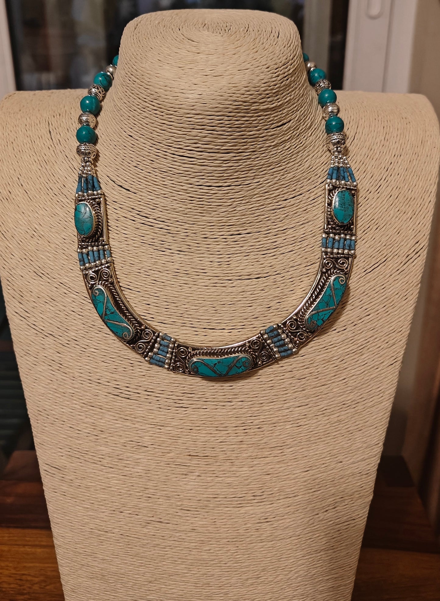 Dhriti necklace with blue stones