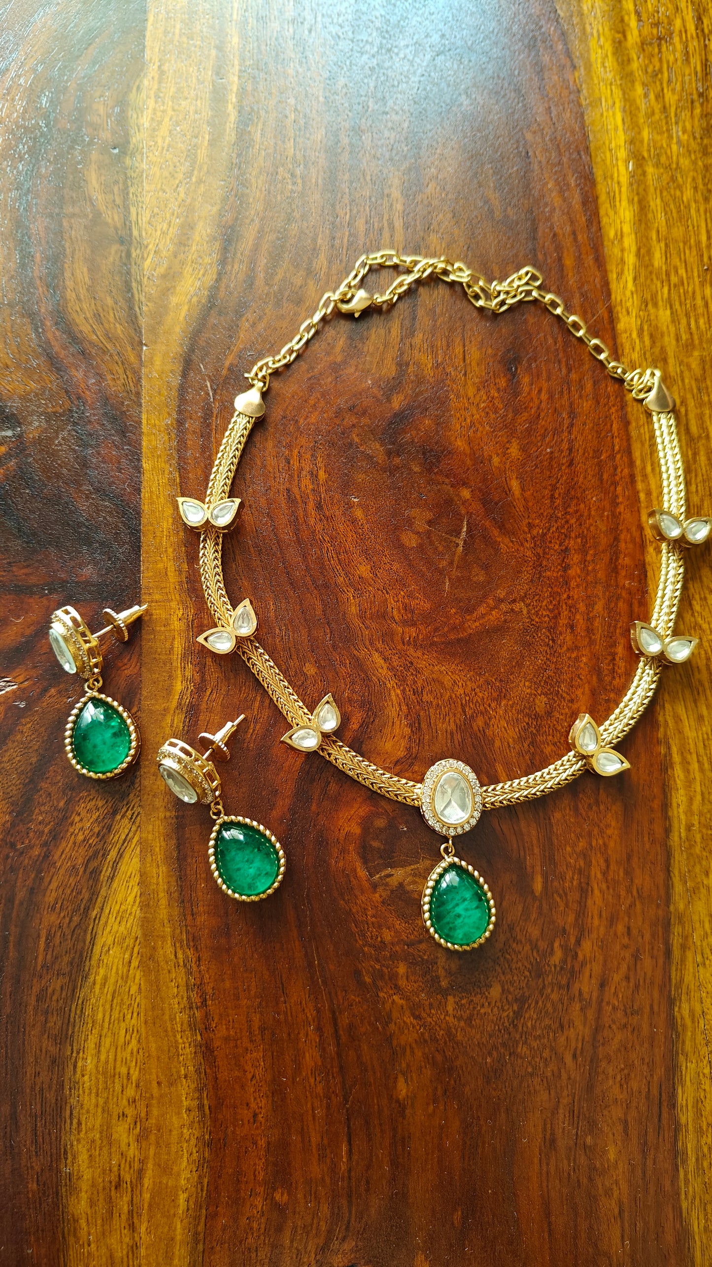 Iyla set with moissanite and stone