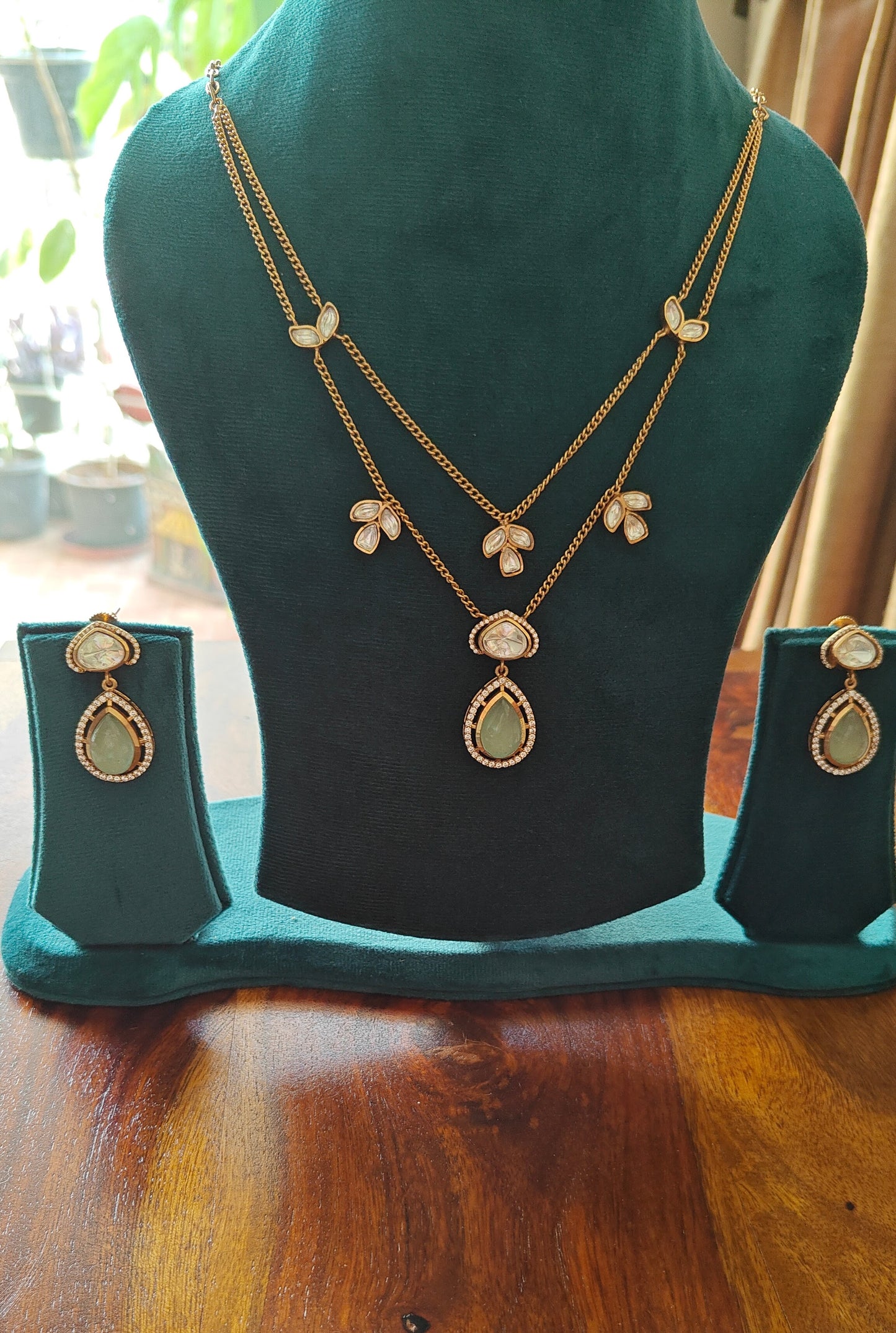 Aara set with moissanite and stone