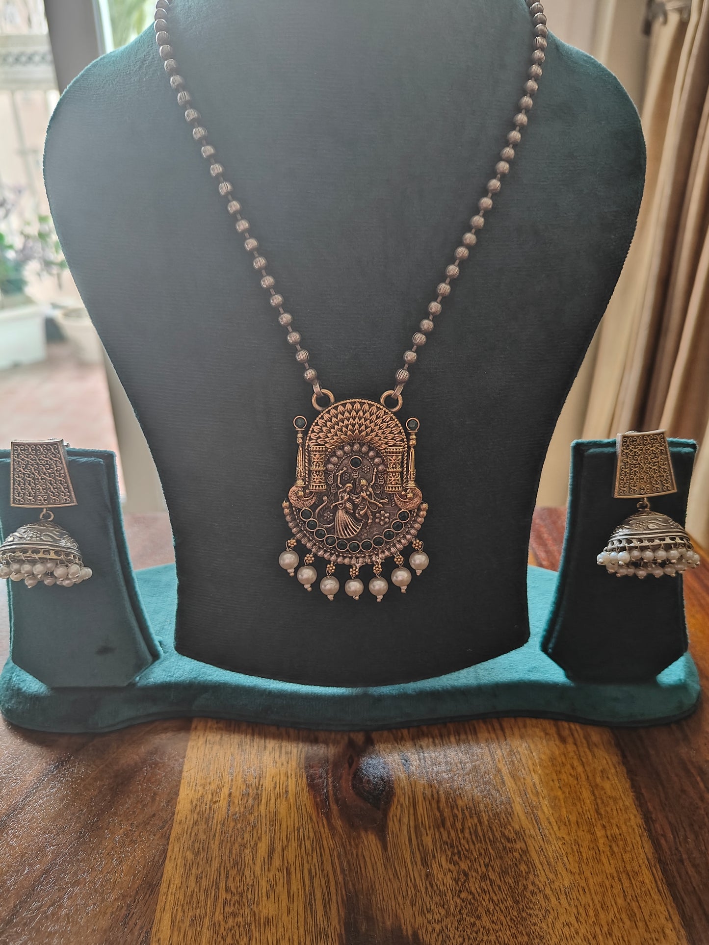 Radha Krishna set in dual tone