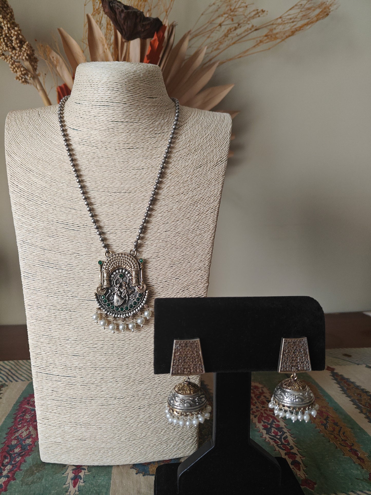 Radha Krishna set in dual tone