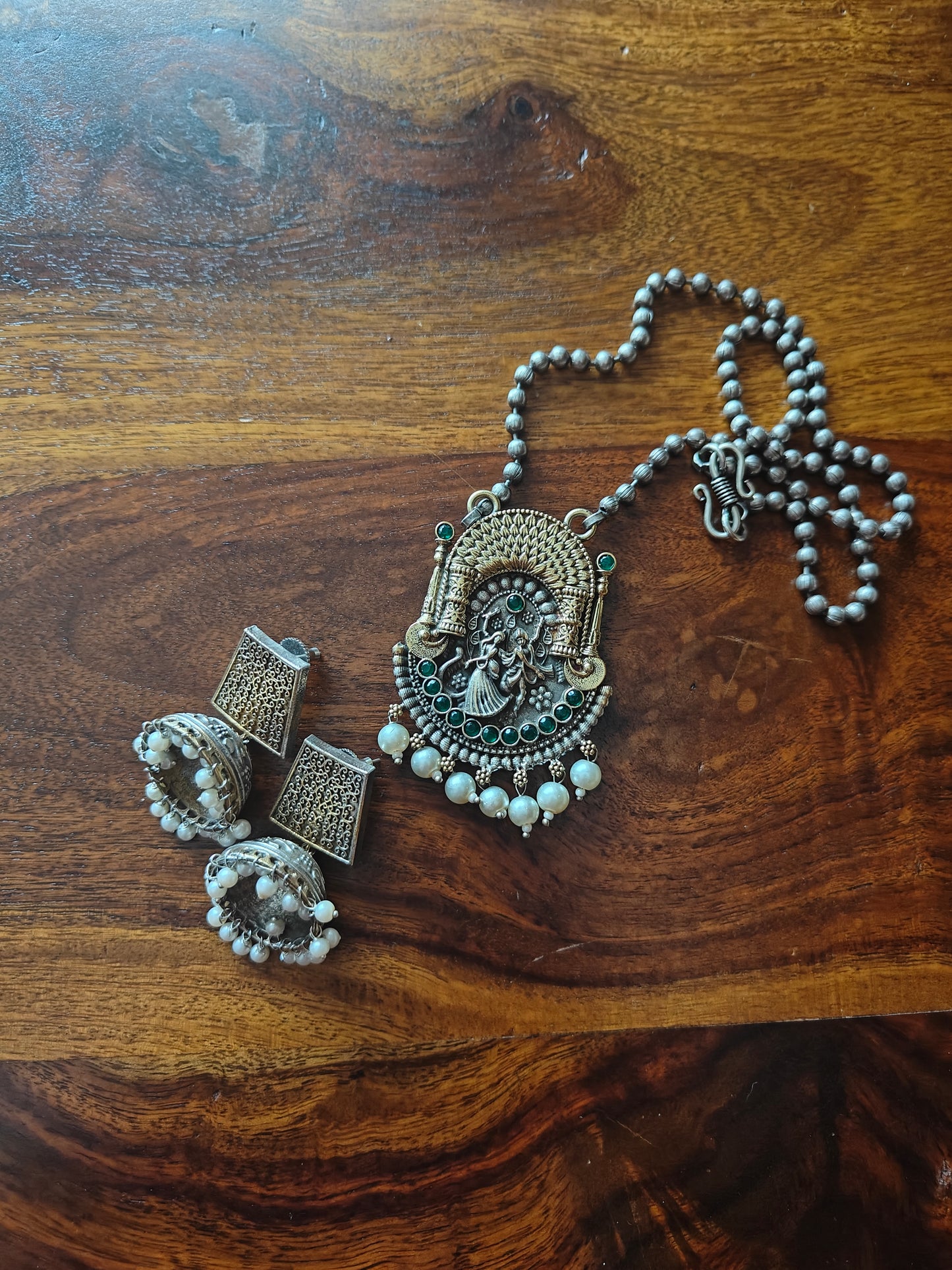 Radha Krishna set in dual tone