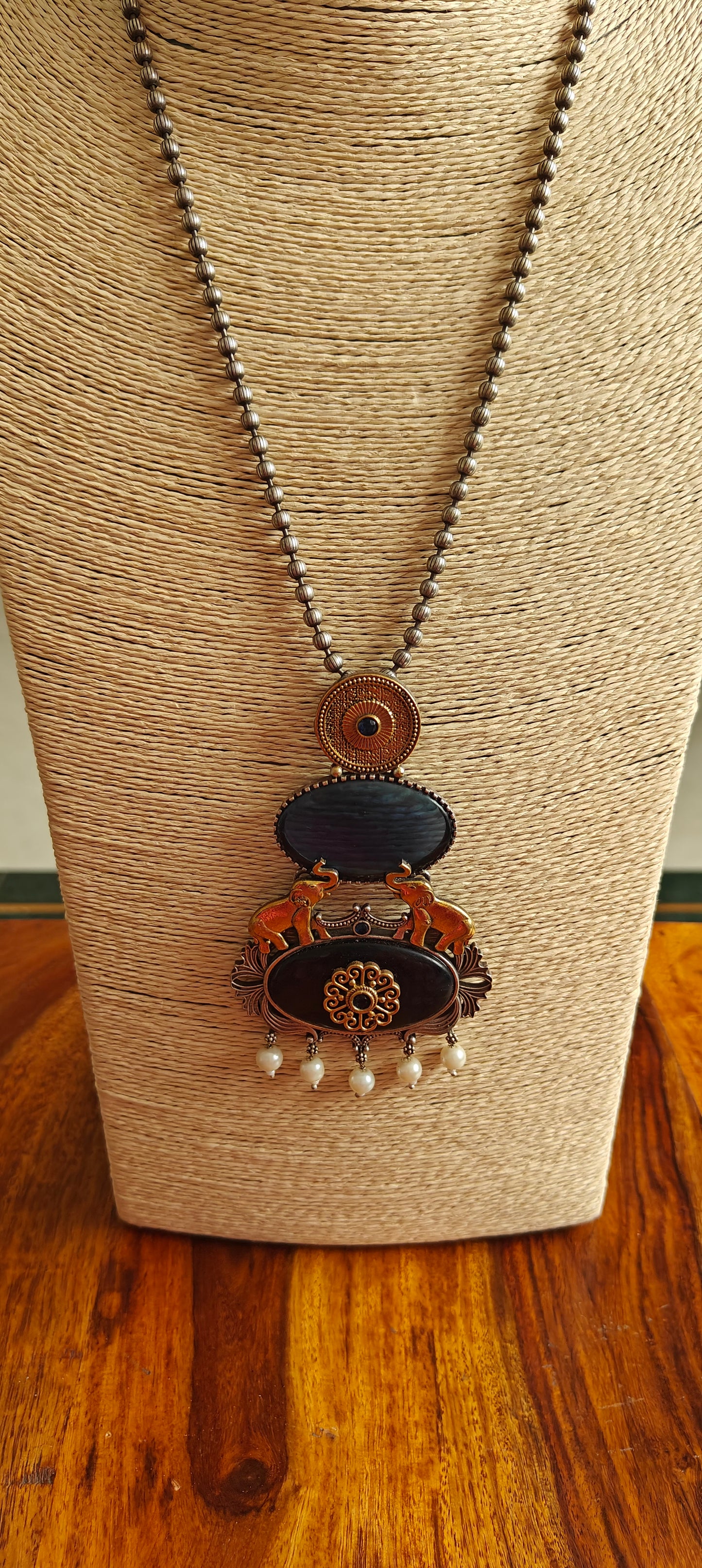 Charul dual tone set with elephants
