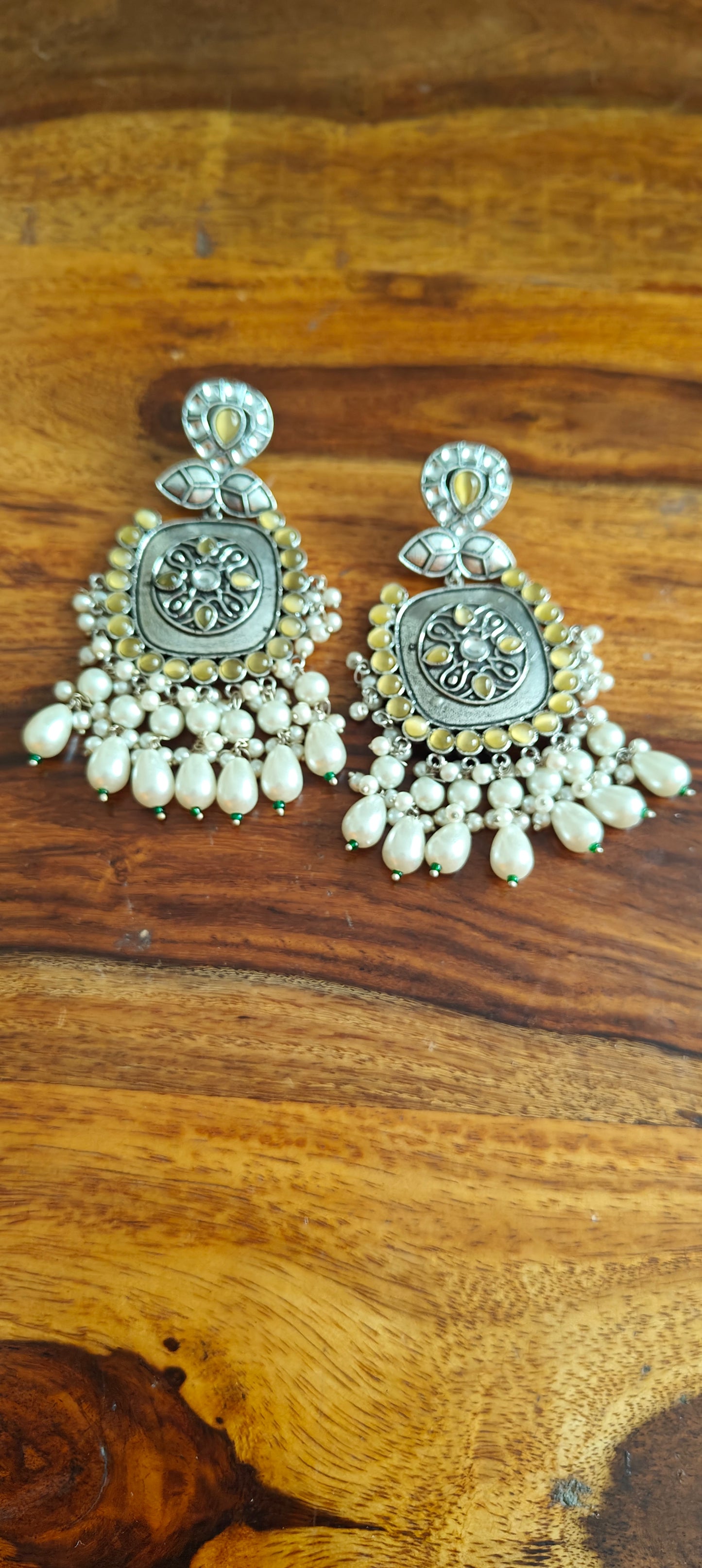 Yellow topaz colour stone and pearl earrings