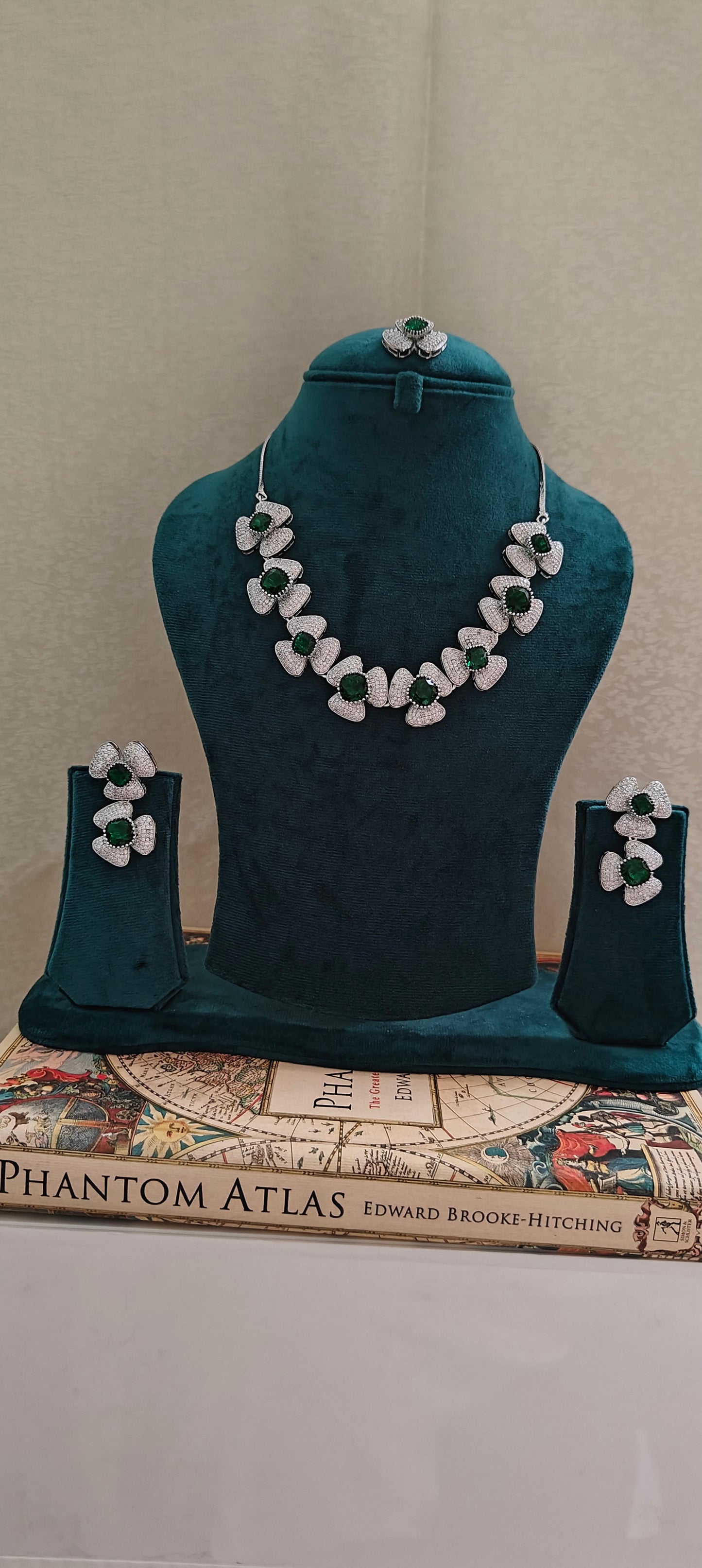 Juhi flower set with Cz and stones