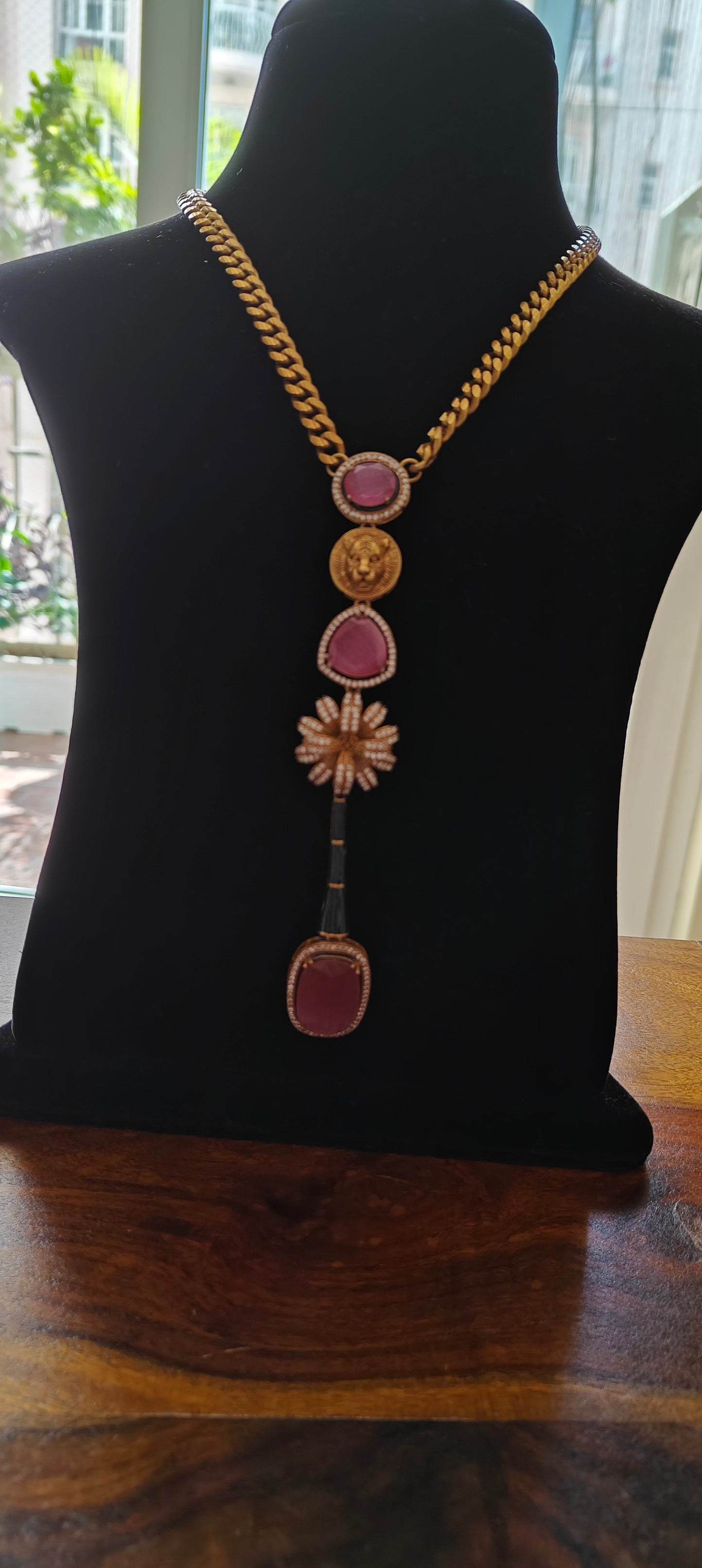 Jenya set with long stone pendant