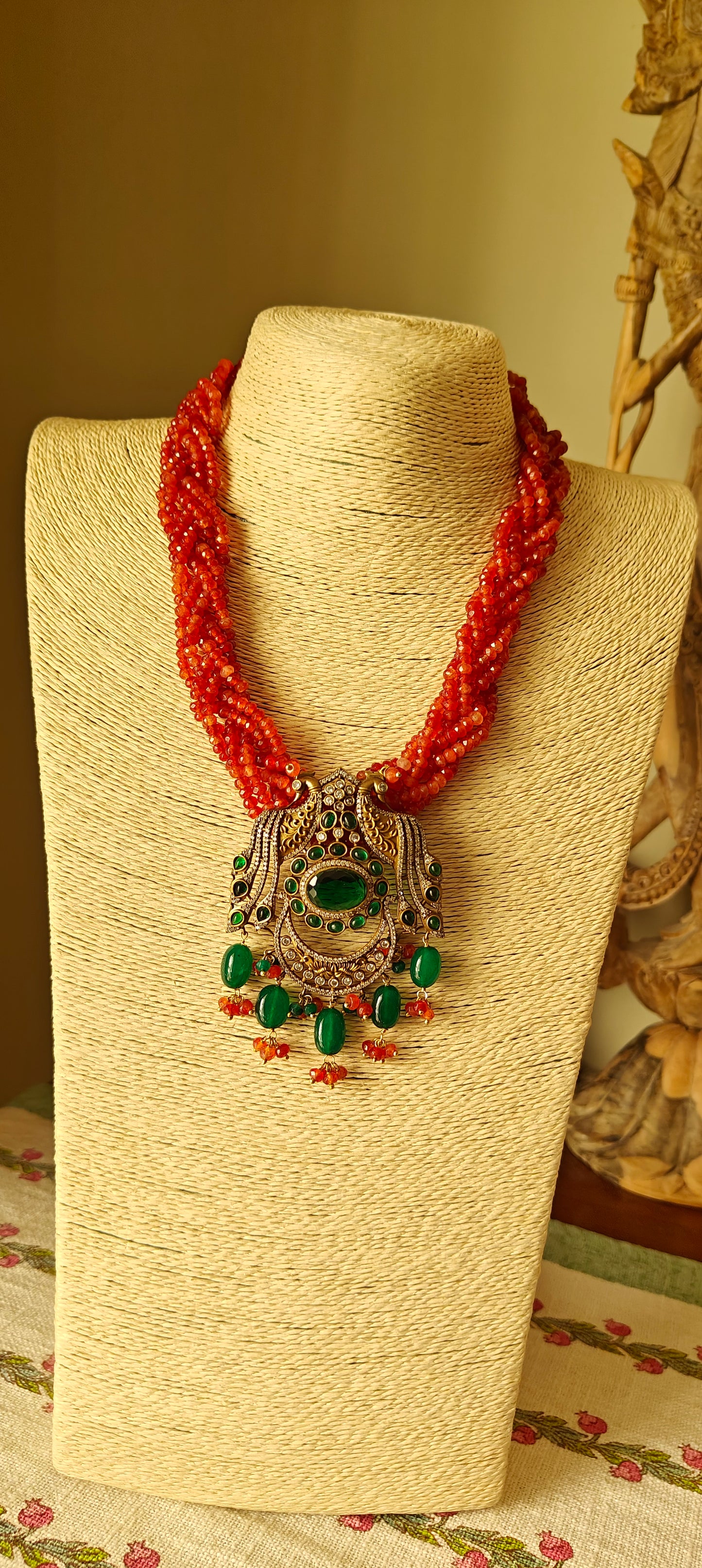 Ivy set with plaited beads