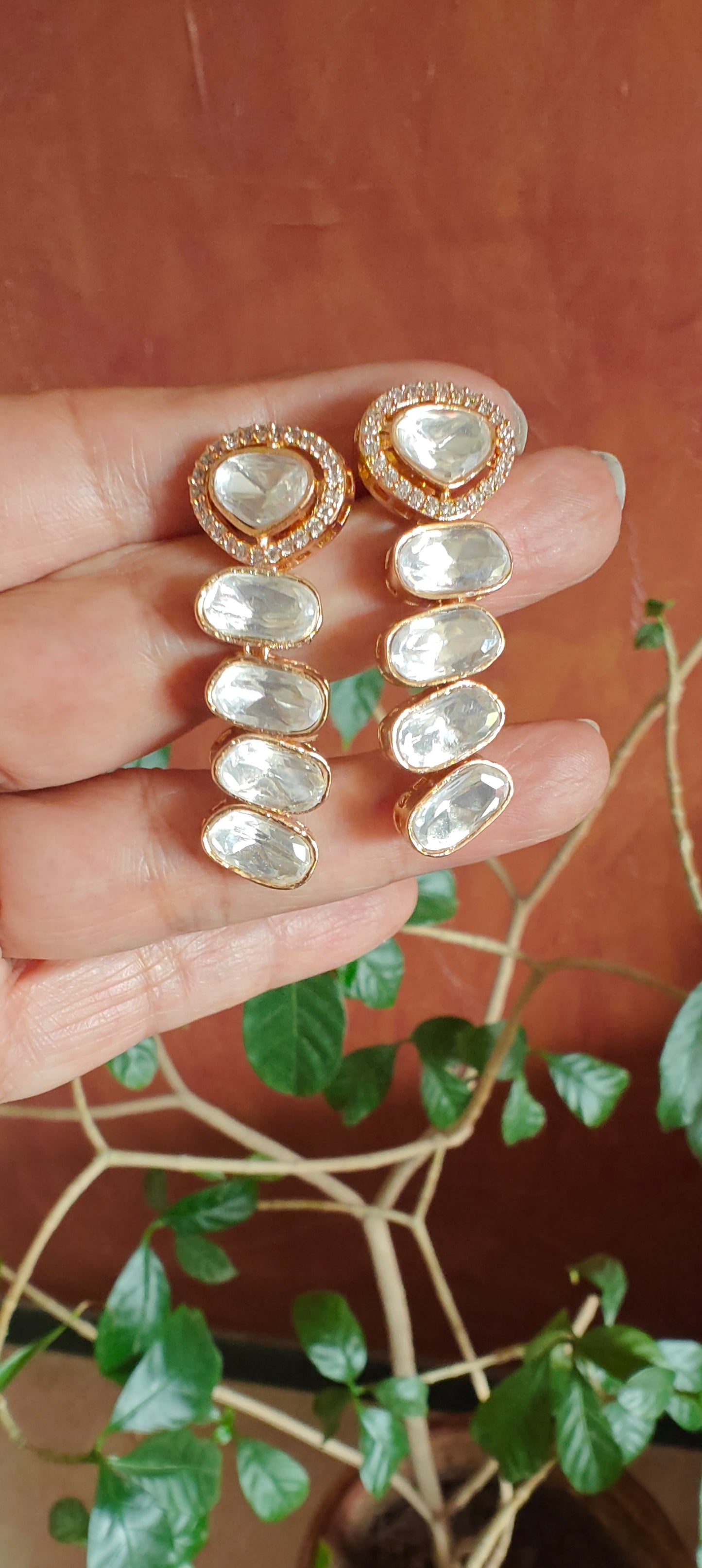 Deeptikana set with layered kundan pendant and earrings