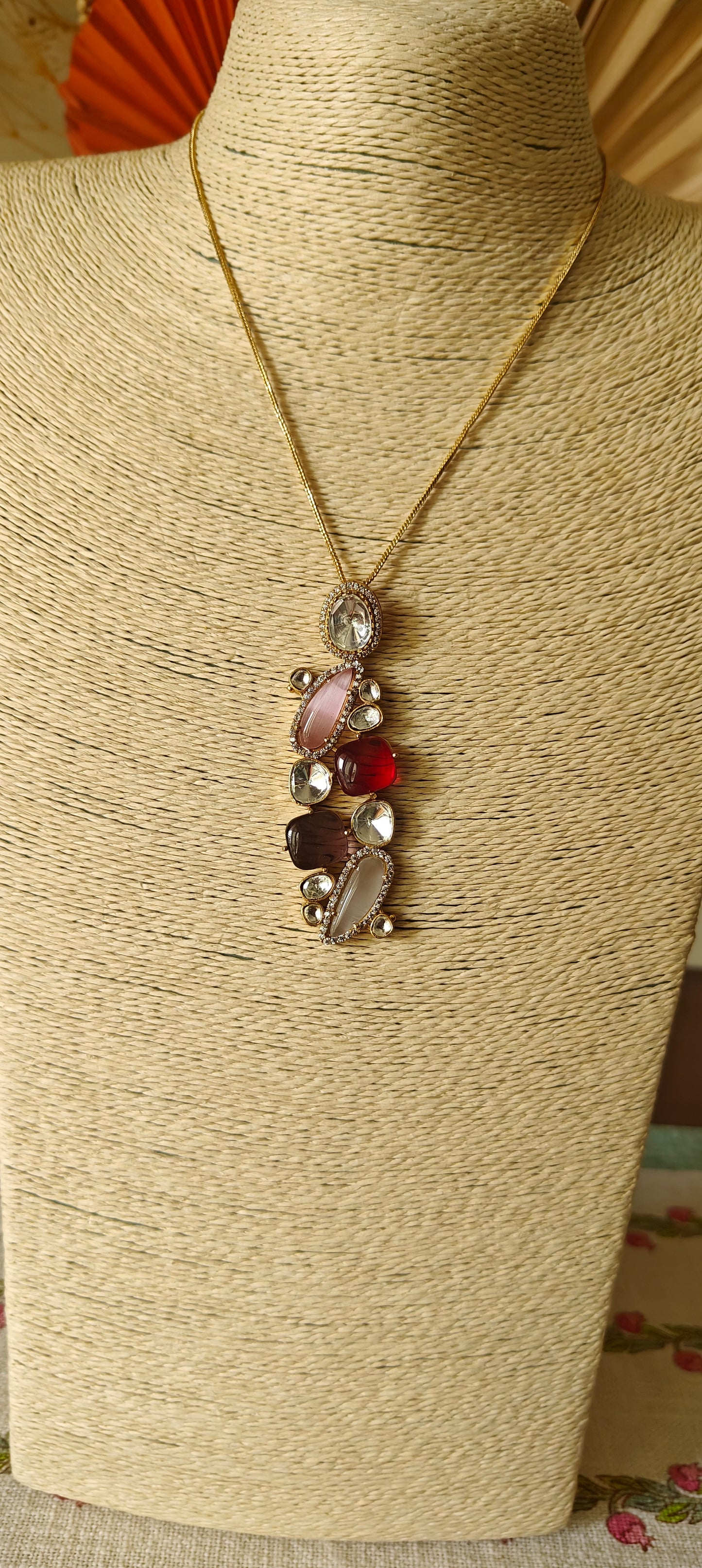 Deepana pendant set with stones and moissanites