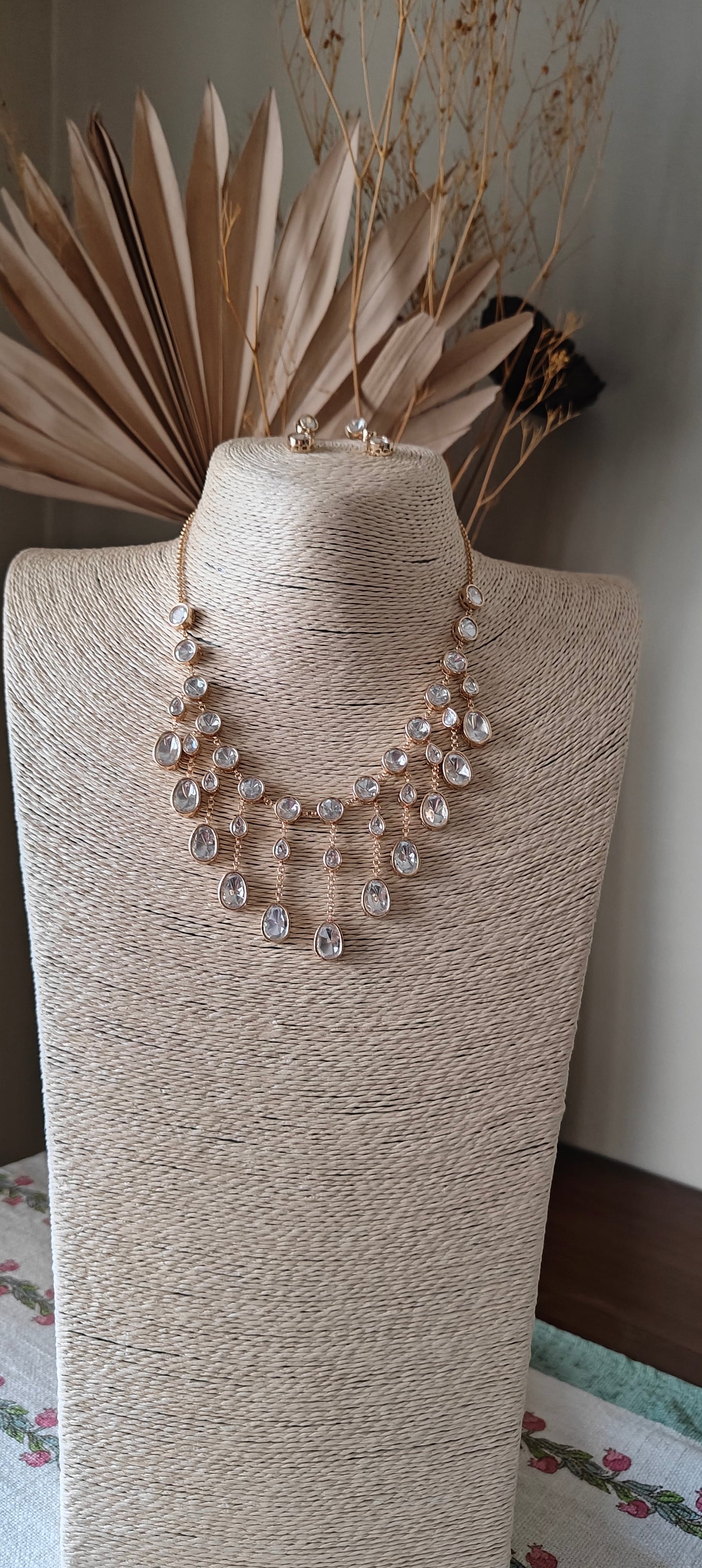 Darika set with suspended mossanite pieces