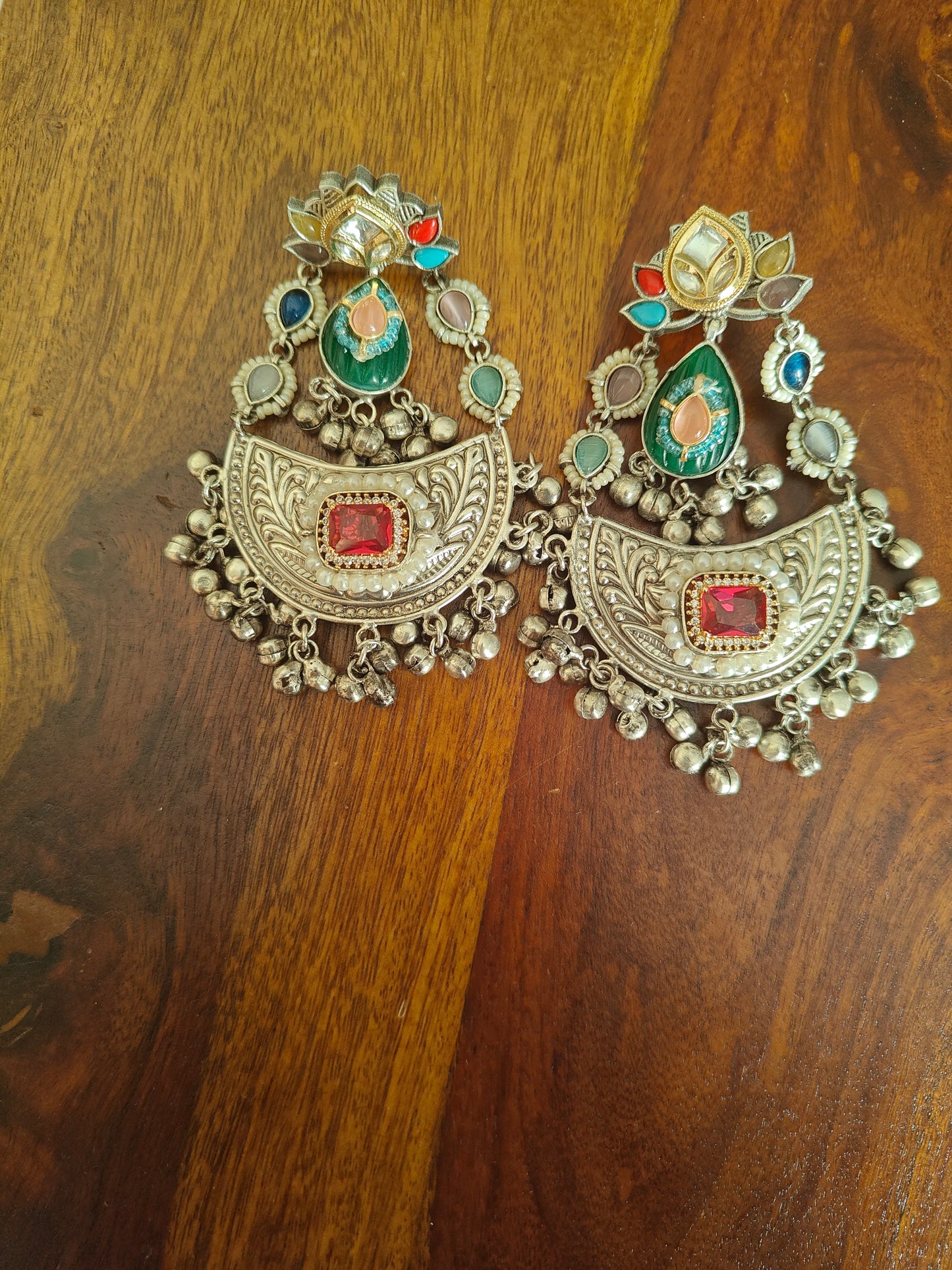 Dual tone earrings with stones,kundan,pearls