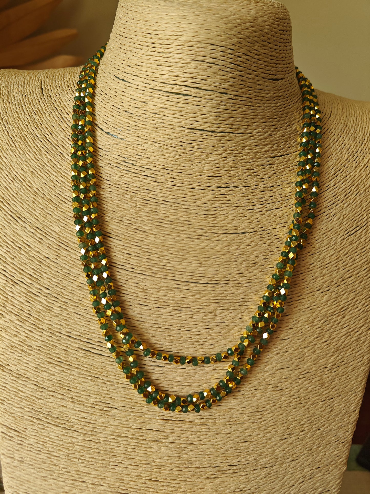 Najma necklace with beads
