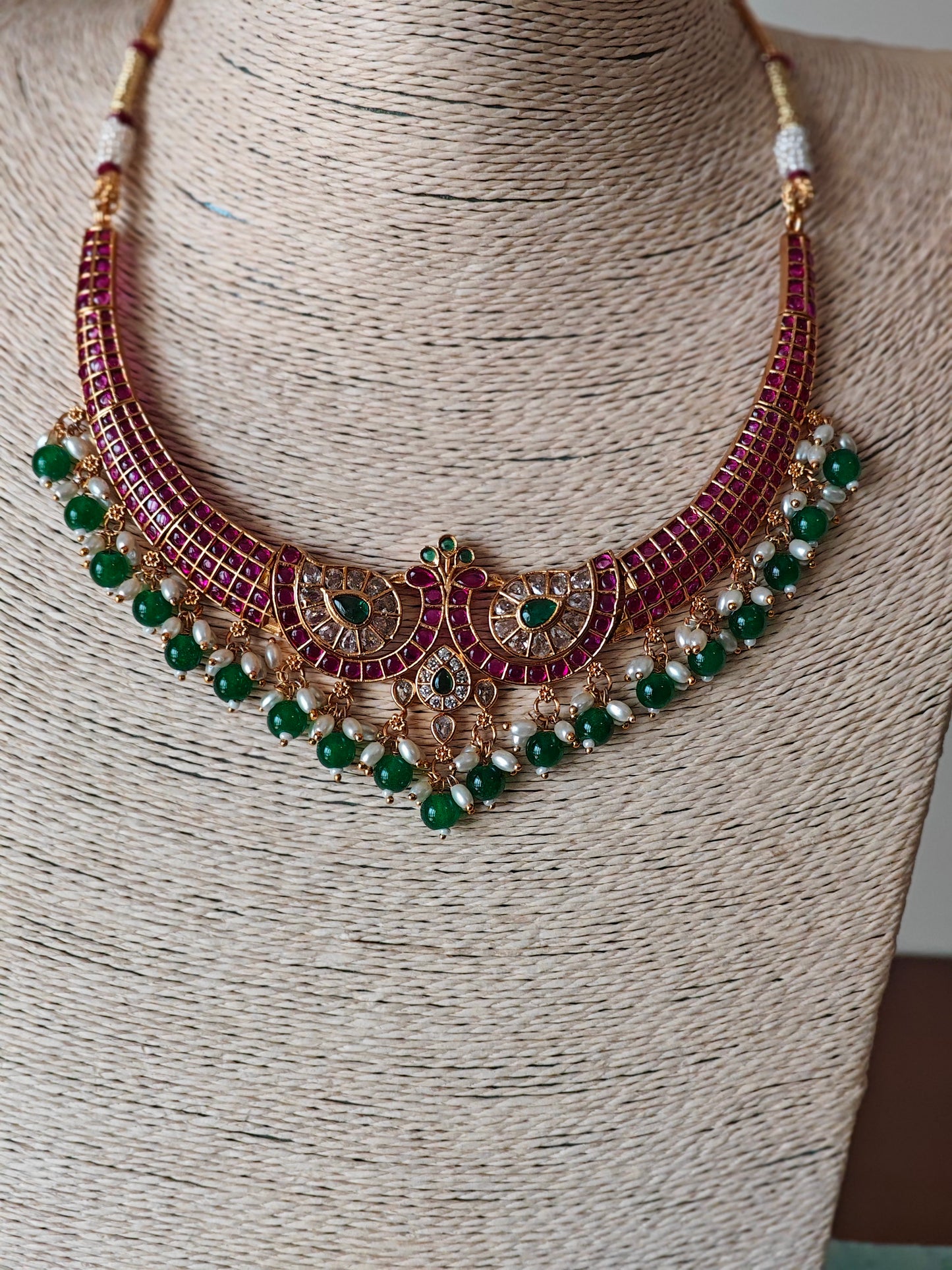 Kalaimangal set with kemp stones and emerald hangings