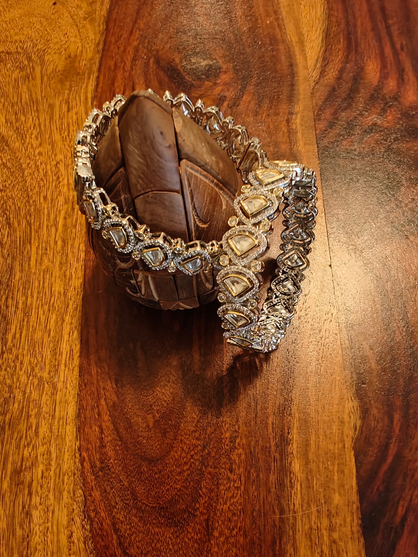 Tyani Kundan karas with openable screw design