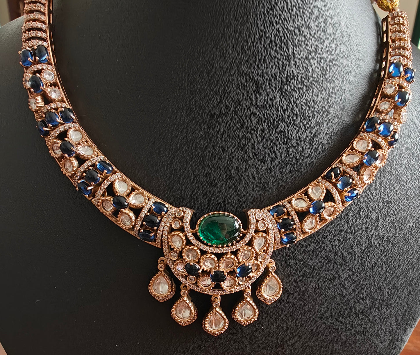 Madhushri set with moissanite and coloured stones