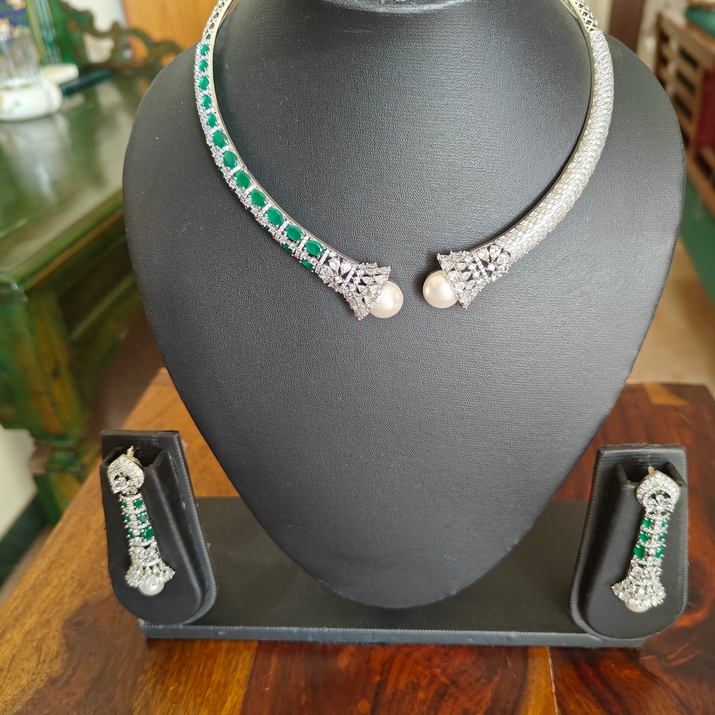 Joel choker with emerald green stone and pearl