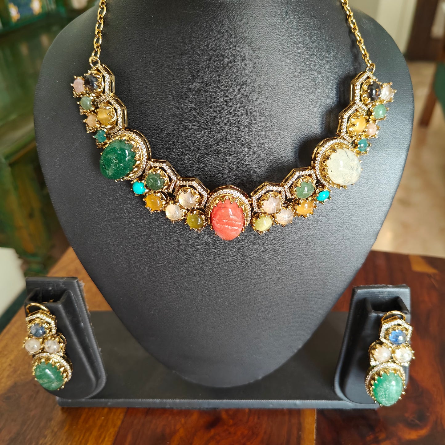 Inika set with big coloured stones