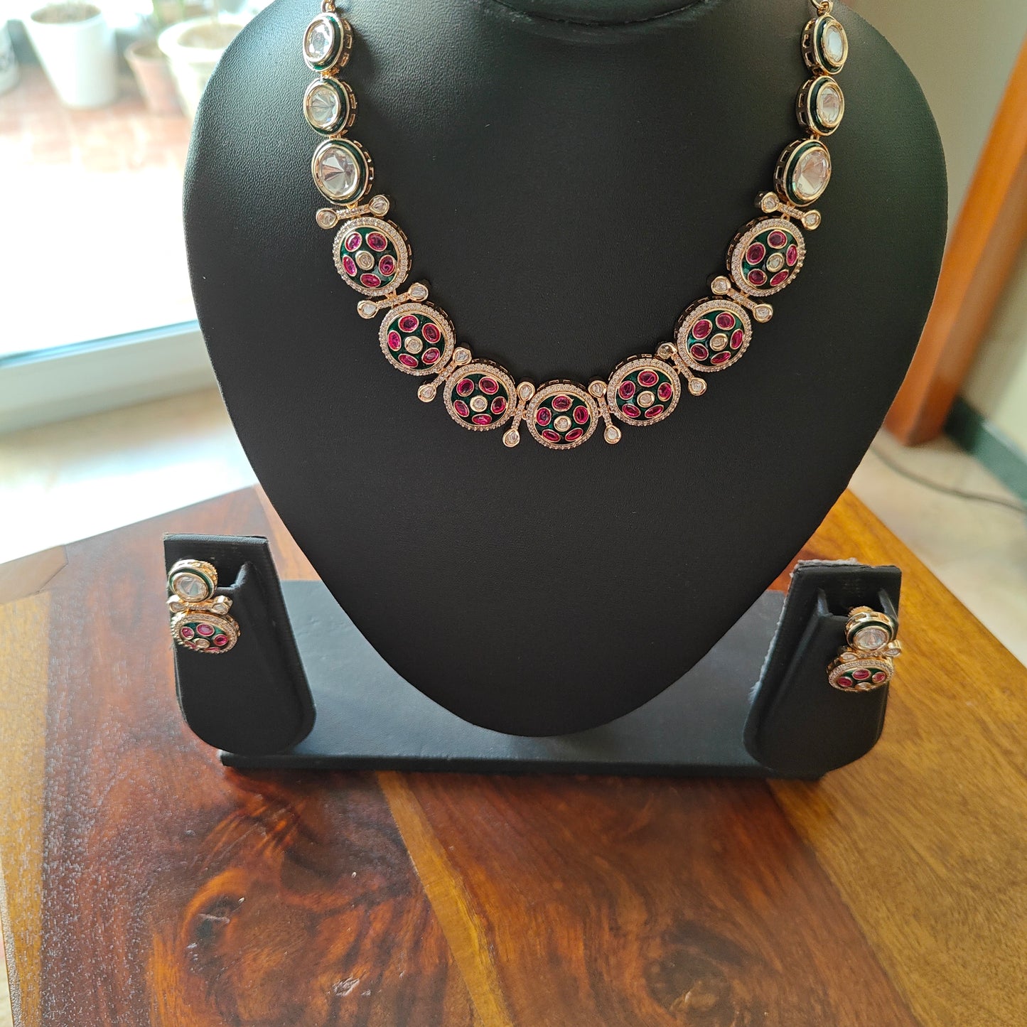 Kalindi set with kundan,red stone rounds
