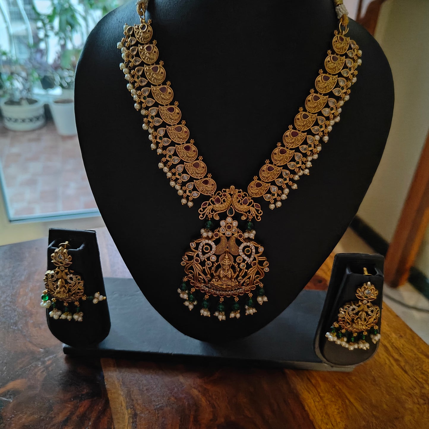 Manushri lakshmiji set