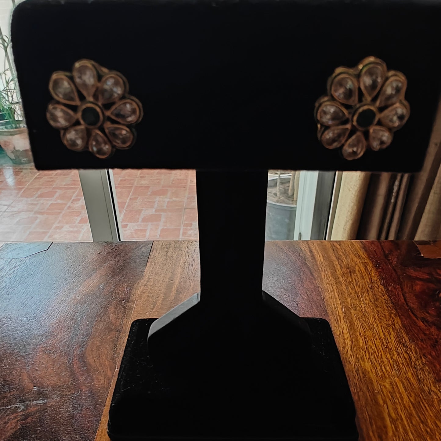 Studs(earrings)with stone centre with meenakari