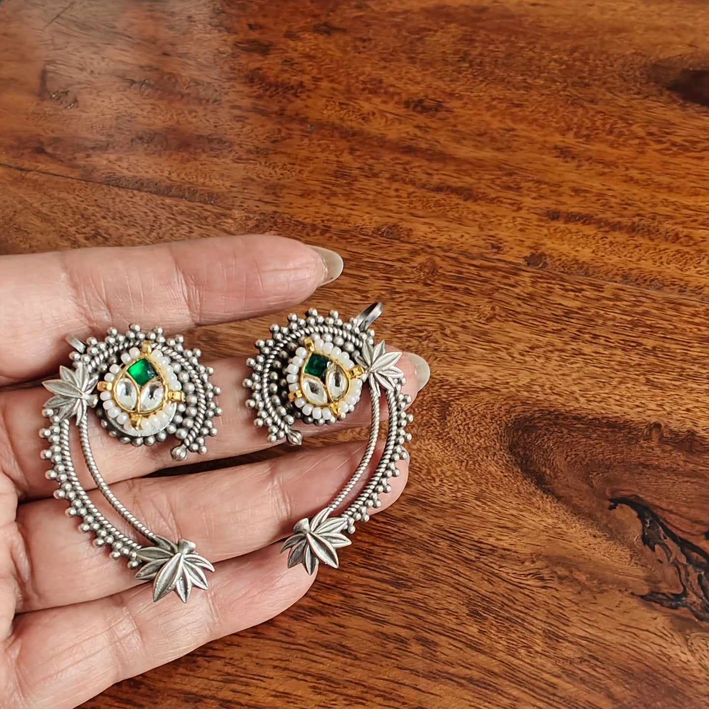 Earcuffs(earrings) with stones and pearls