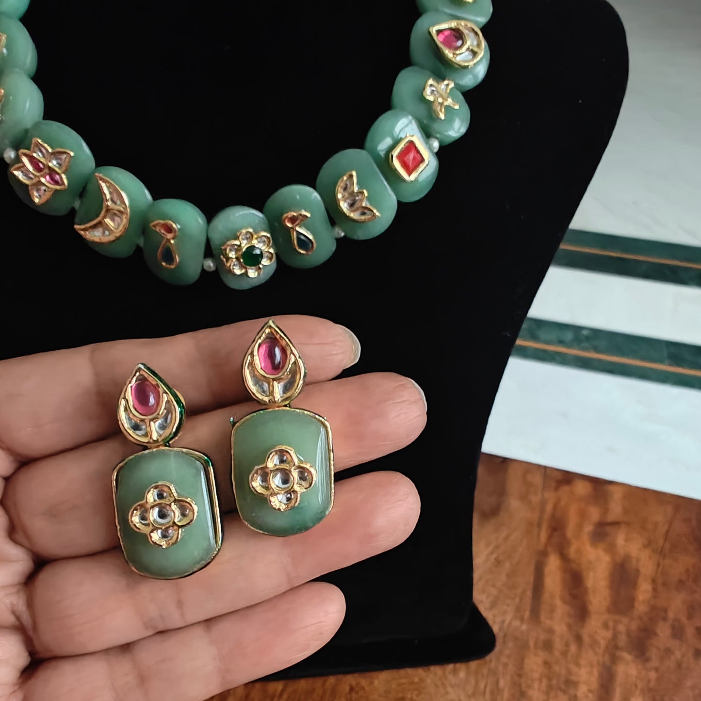 Rabia set with stone and kundan work