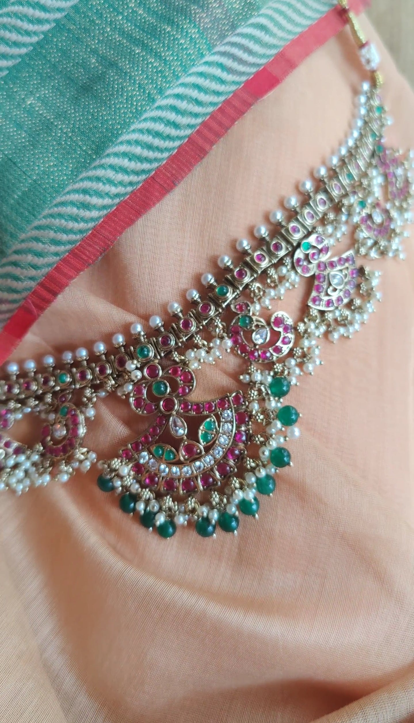 'Pankhi' antique kemp and pearl necklace and earrings set