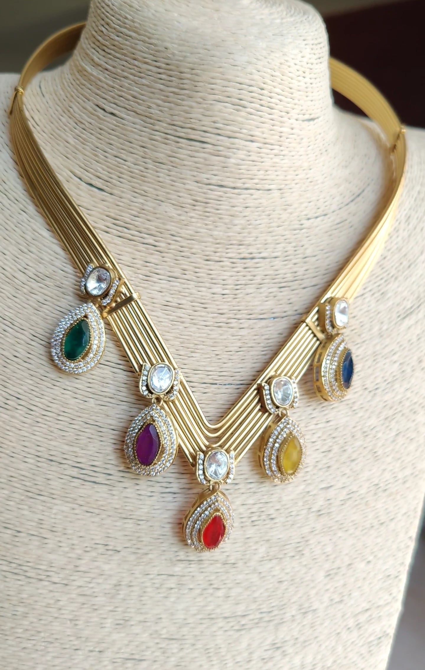 Ekantha set with kundan and coloured stone