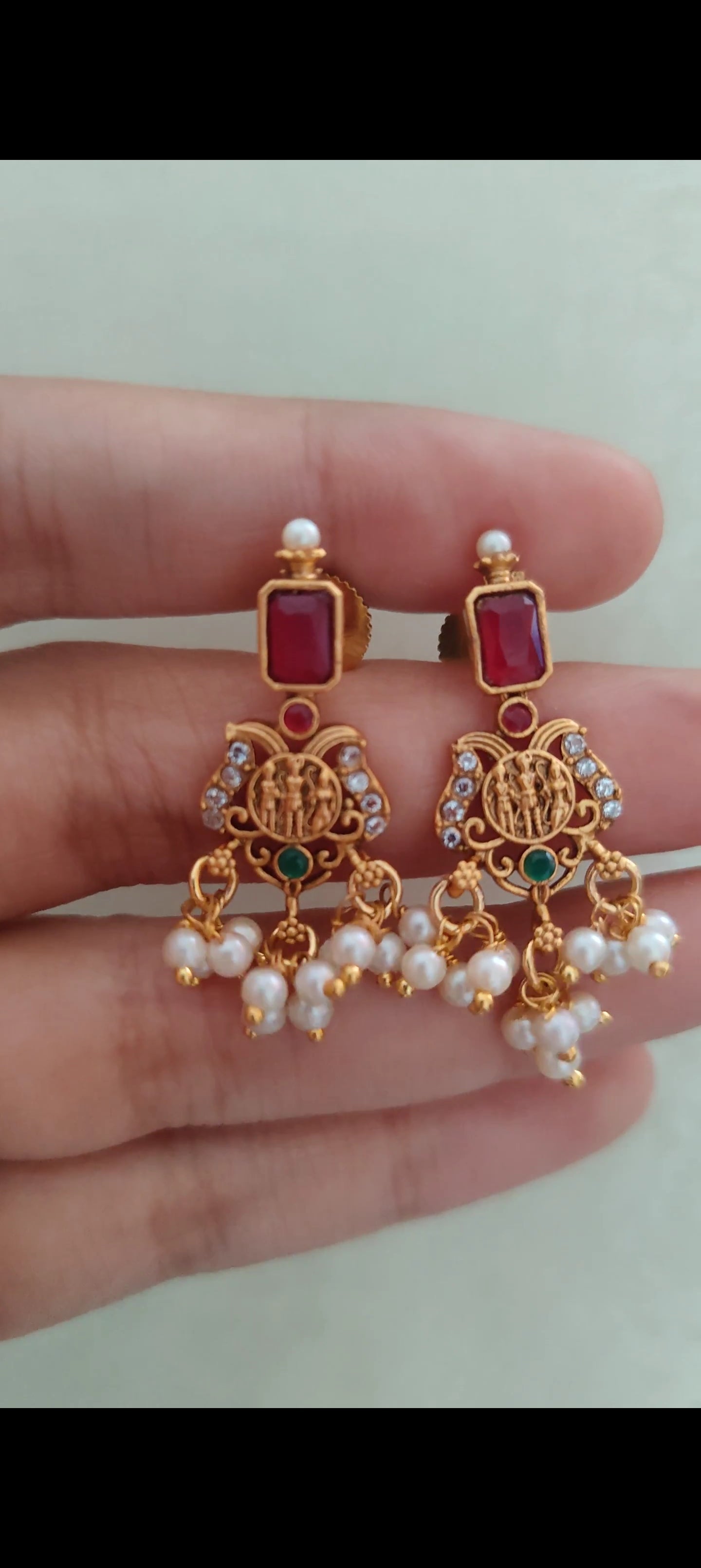 Kalandhika delicate set on pearl strings