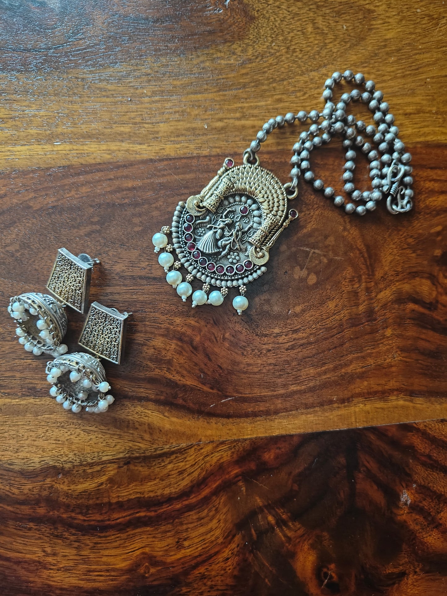 Radha Krishna set in dual tone